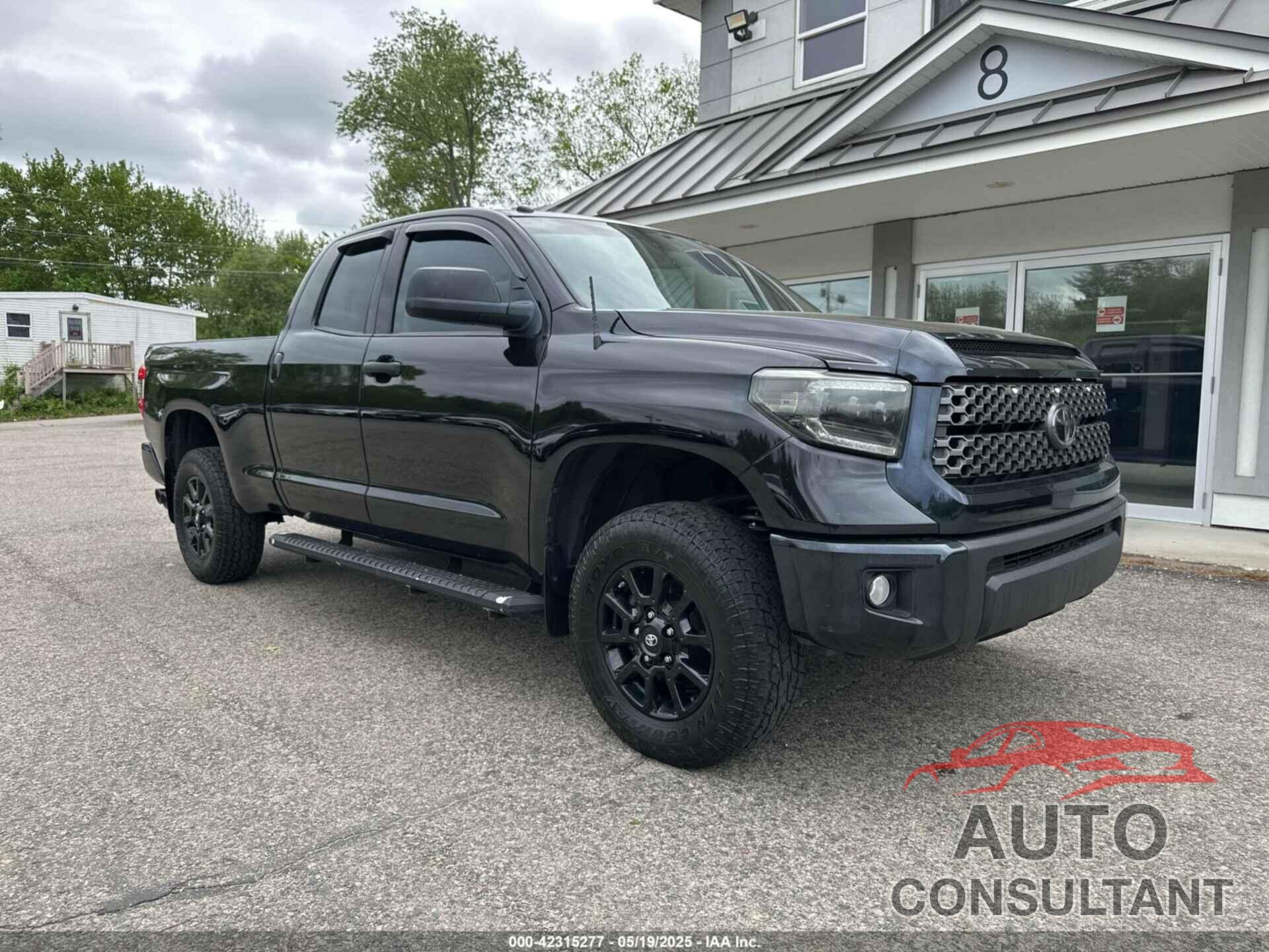 TOYOTA TUNDRA 2019 - 5TFUY5F13KX815620