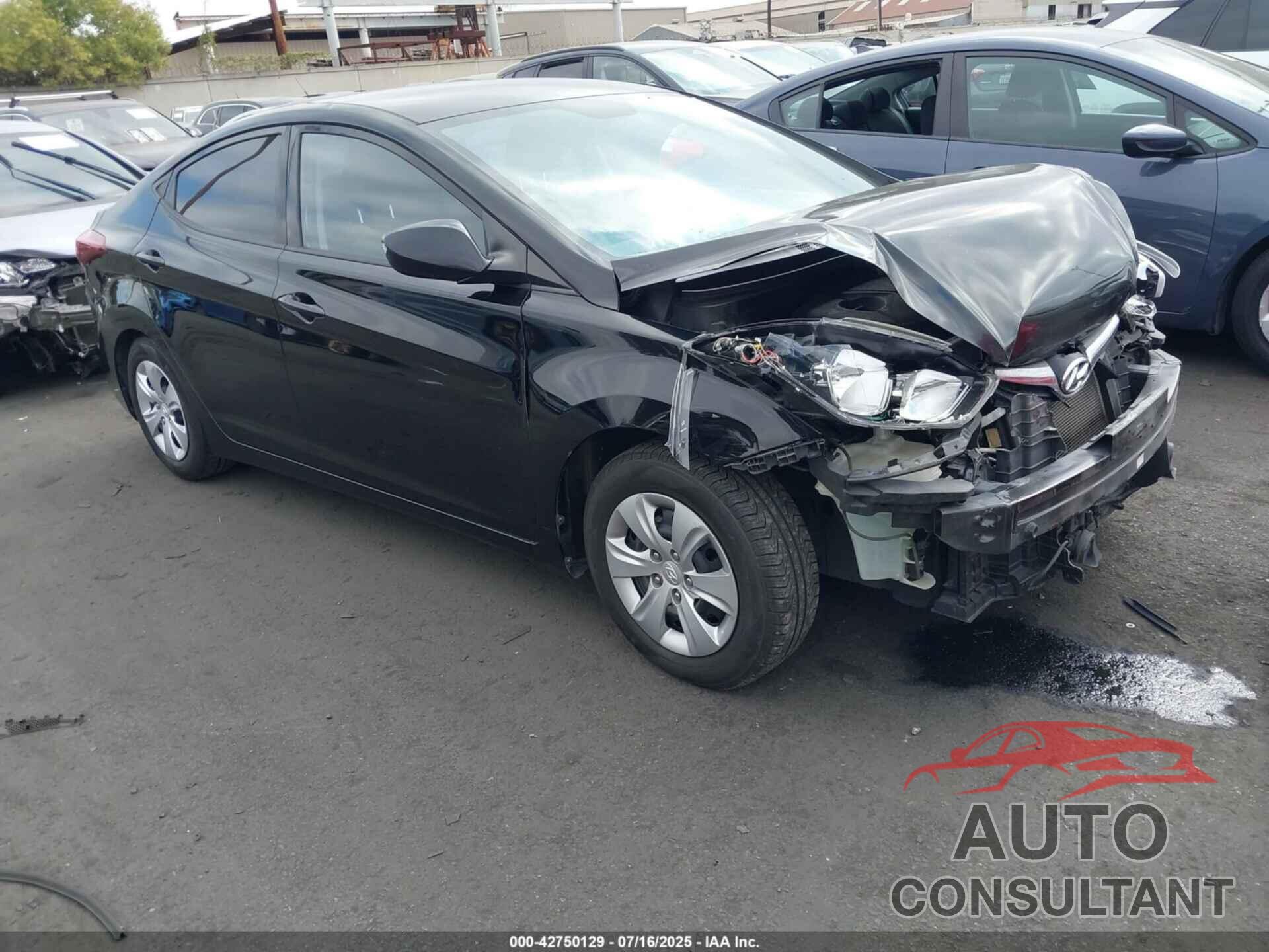 HYUNDAI ELANTRA 2016 - KMHDH4AE8GU481058