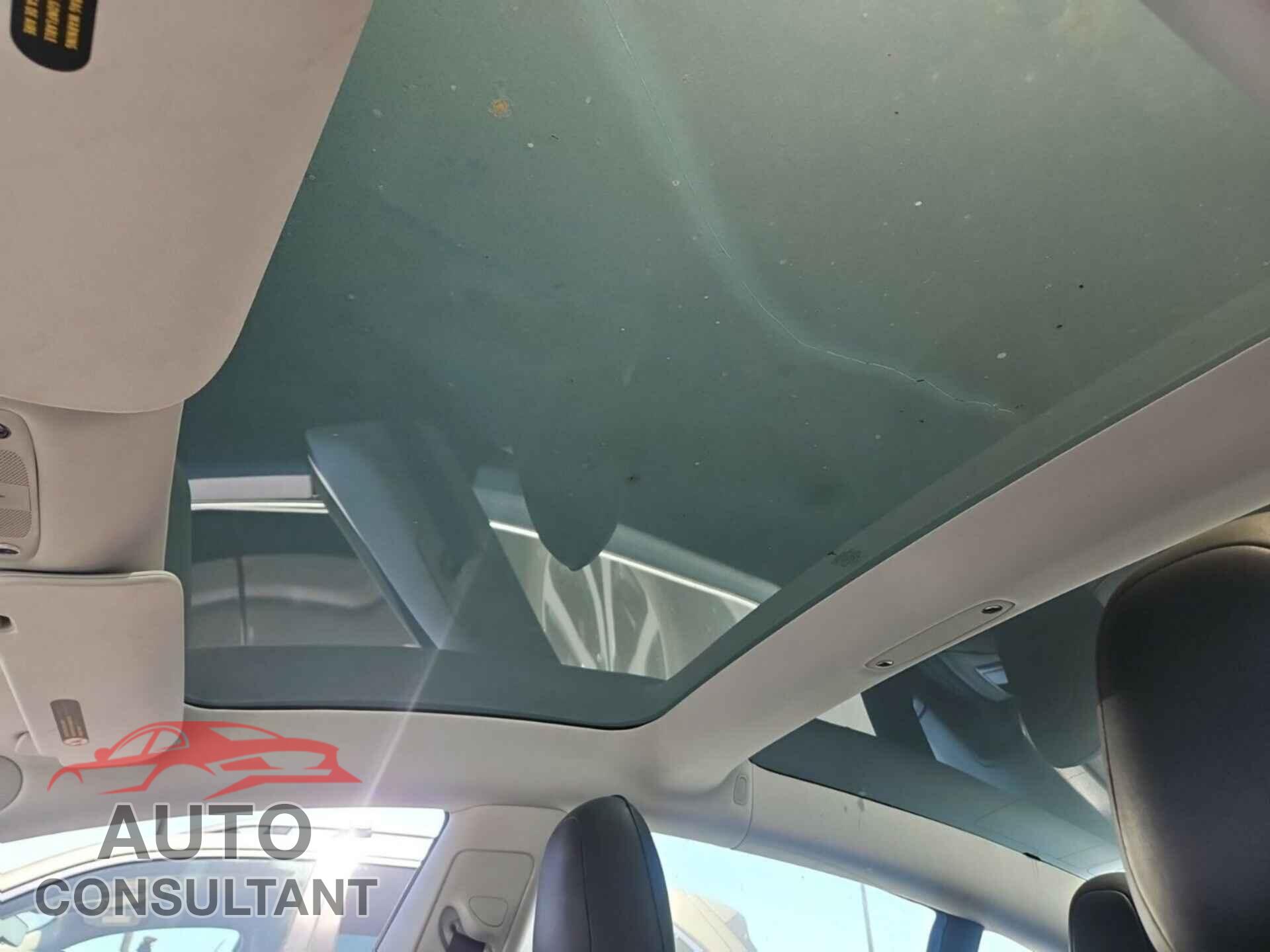 TESLA MODEL 3 2020 - 5YJ3E1EB5LF801043