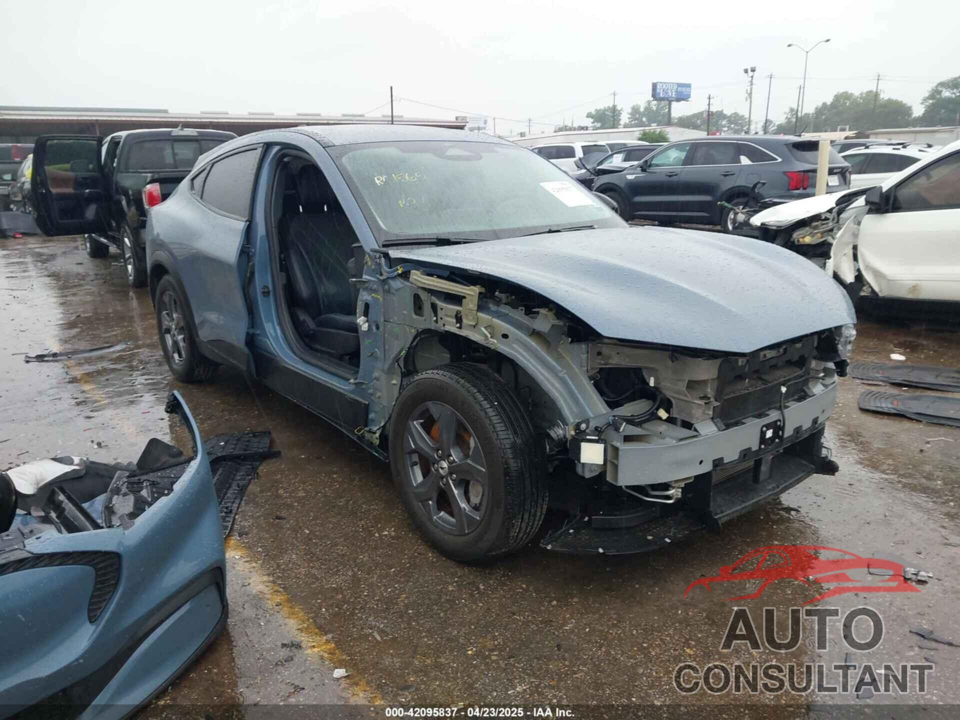 FORD MUSTANG MACH-E 2023 - 3FMTK1RM4PMA18023