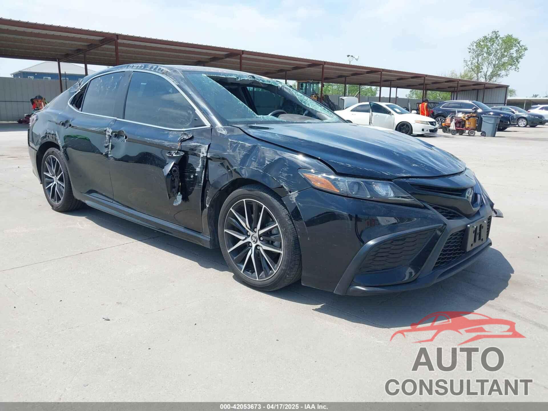 TOYOTA CAMRY 2023 - 4T1G11AK8PU748107