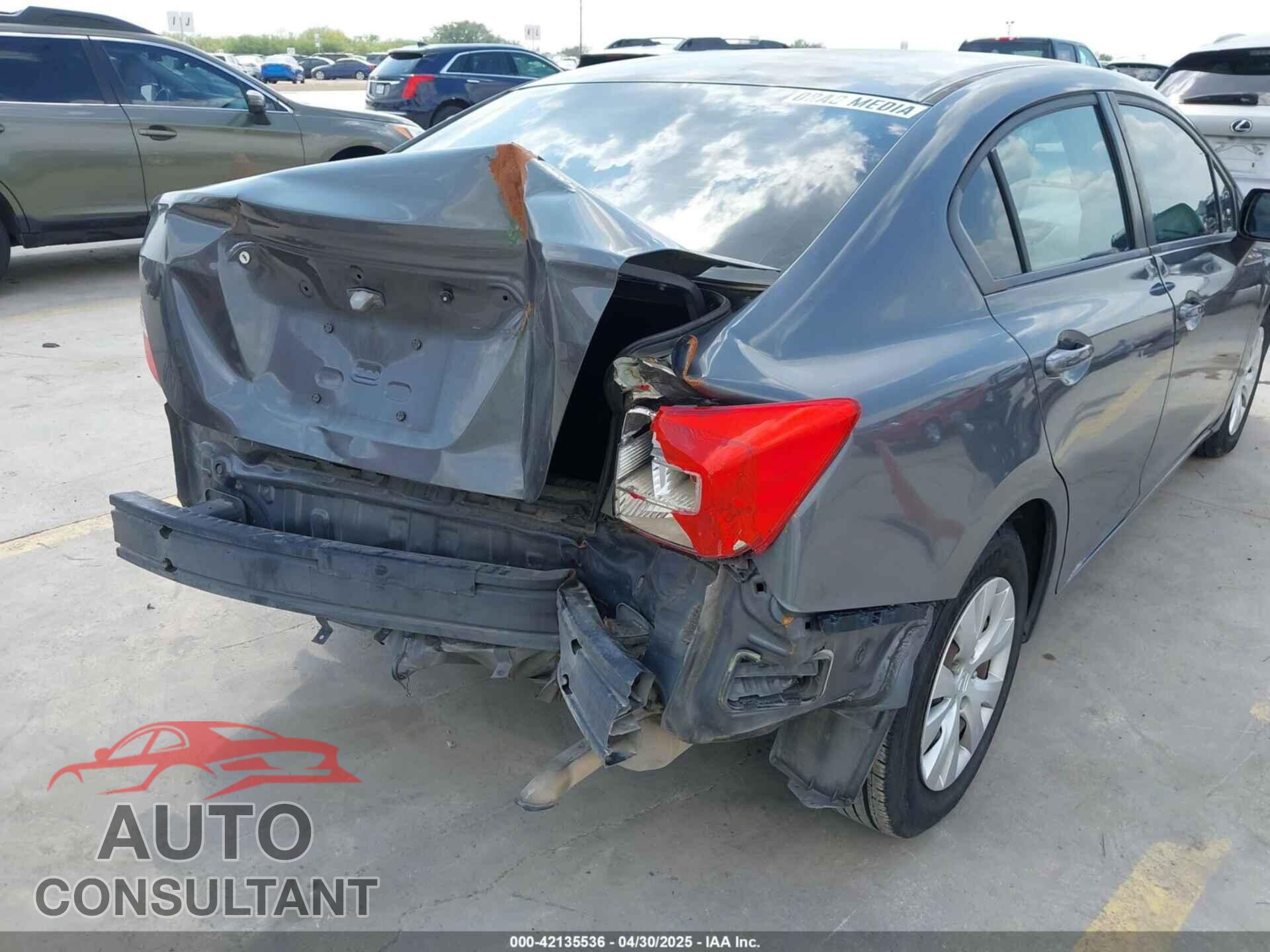 HONDA CIVIC 2012 - 2HGFB2F59CH568946