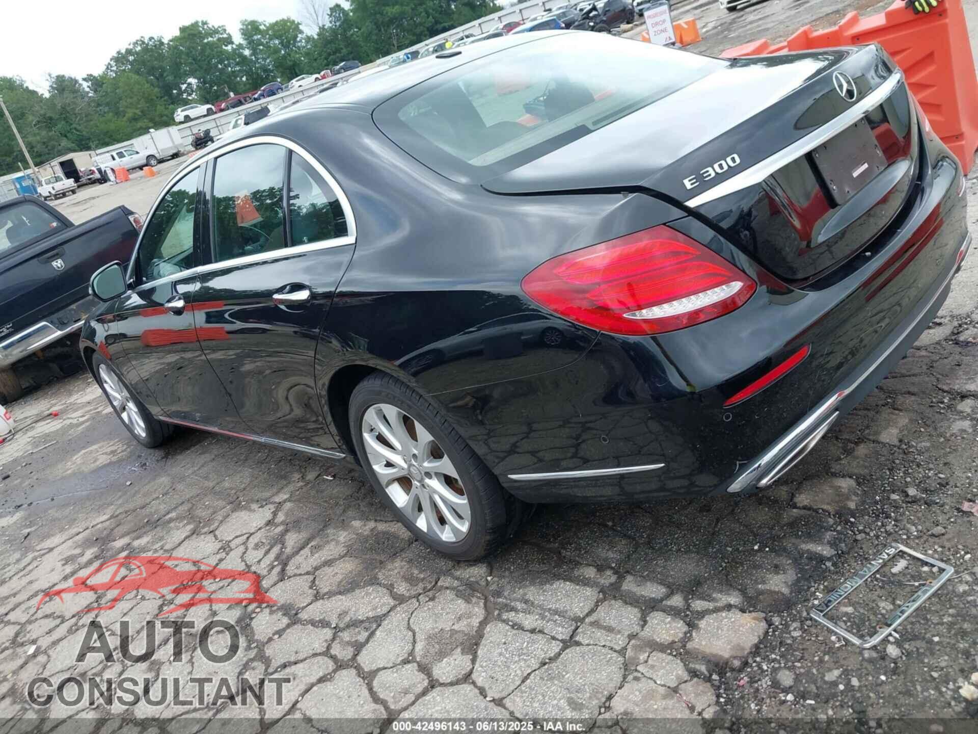 MERCEDES-BENZ E 300 2017 - WDDZF4JB1HA216433