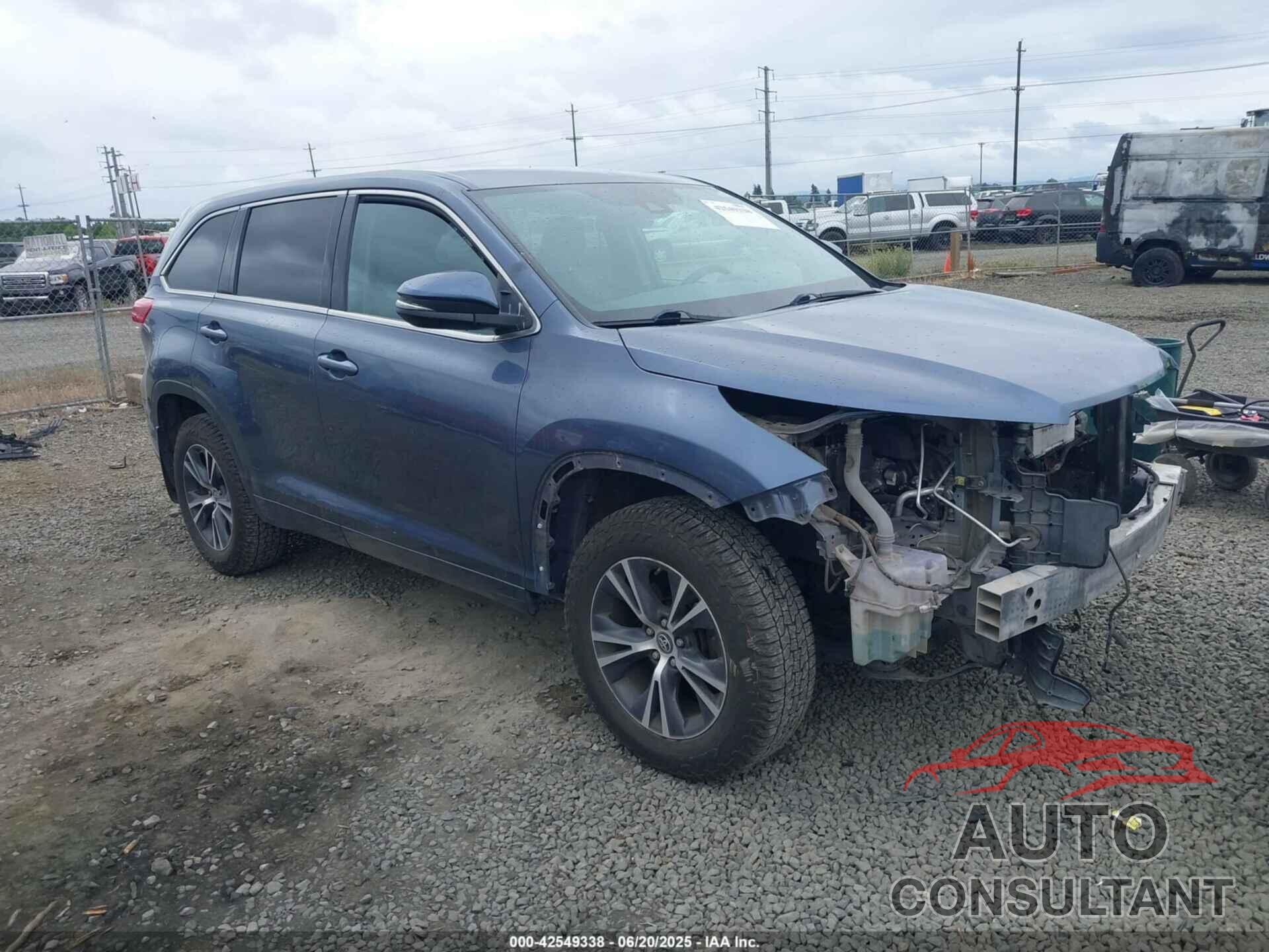TOYOTA HIGHLANDER 2018 - 5TDBZRFH2JS864580