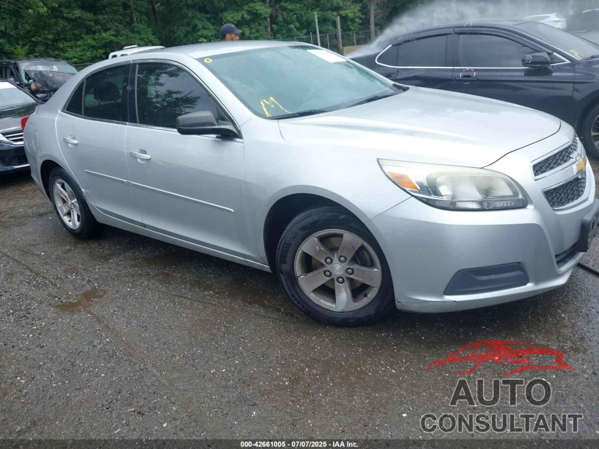 CHEVROLET MALIBU 2013 - 1G11B5SA8DF232598