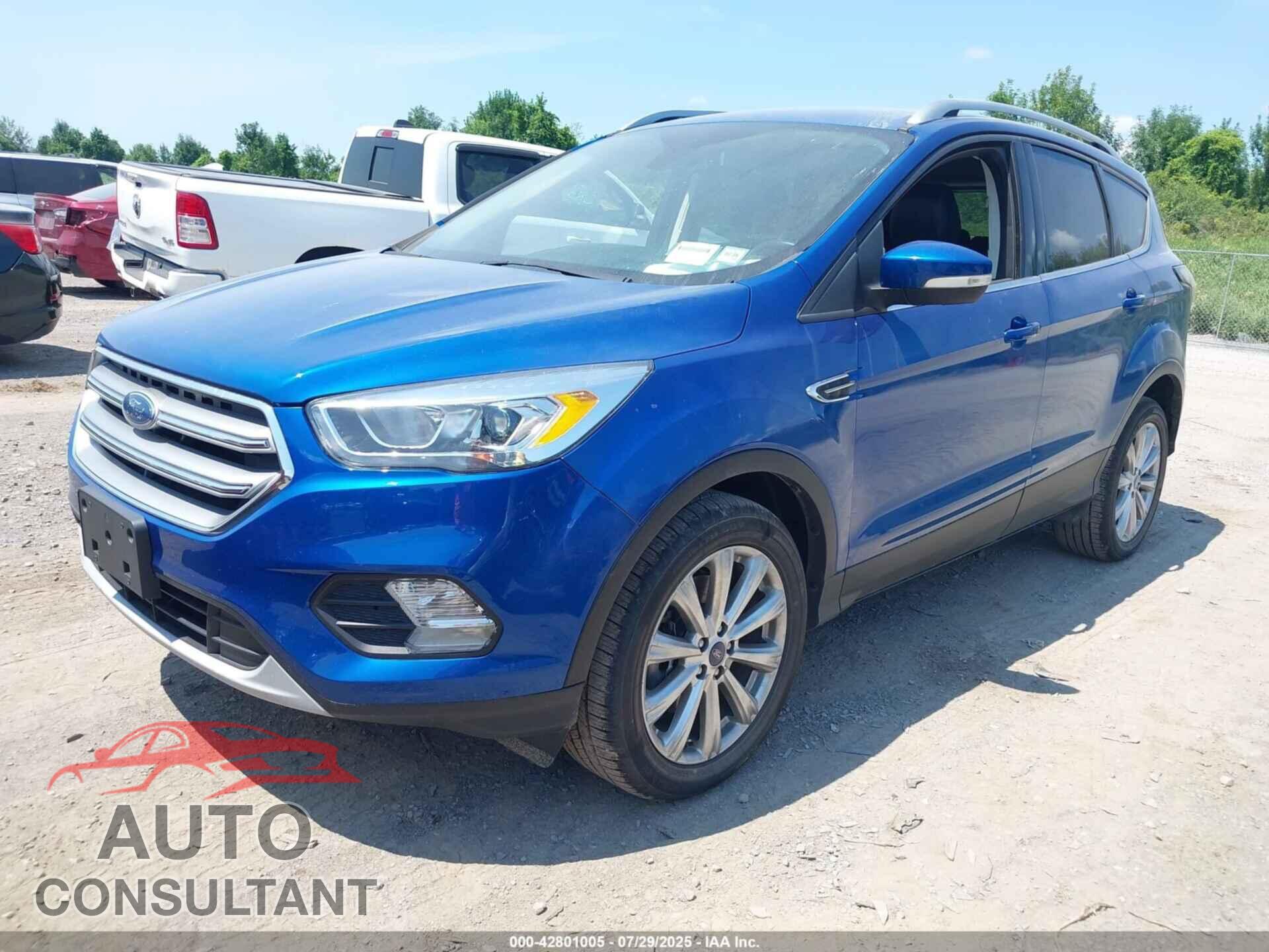 FORD ESCAPE 2017 - 1FMCU9JD6HUC13414