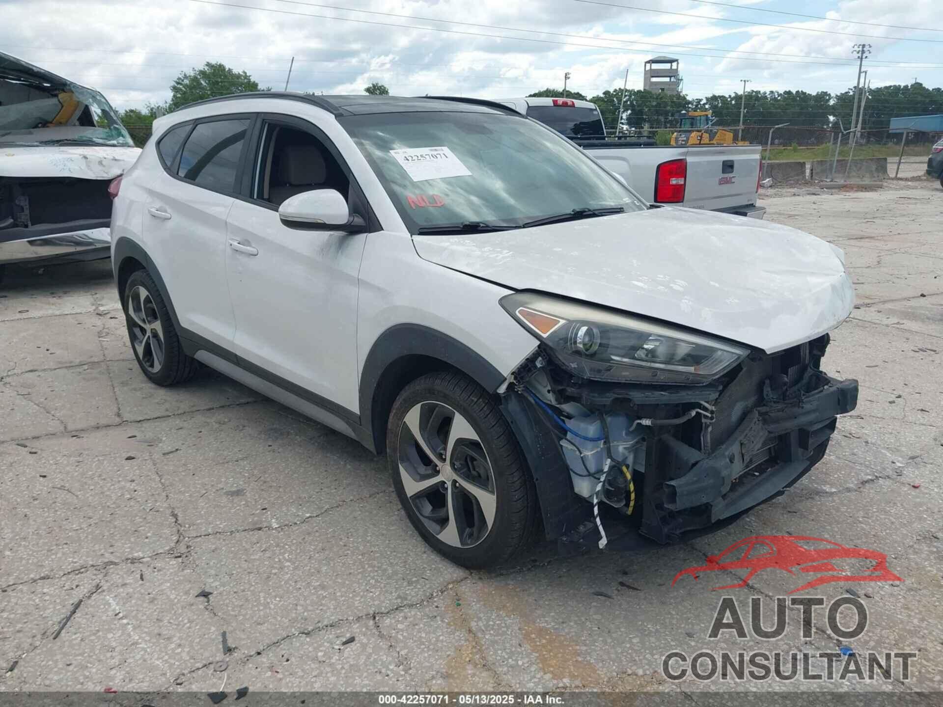 HYUNDAI TUCSON 2018 - KM8J33A24JU670170
