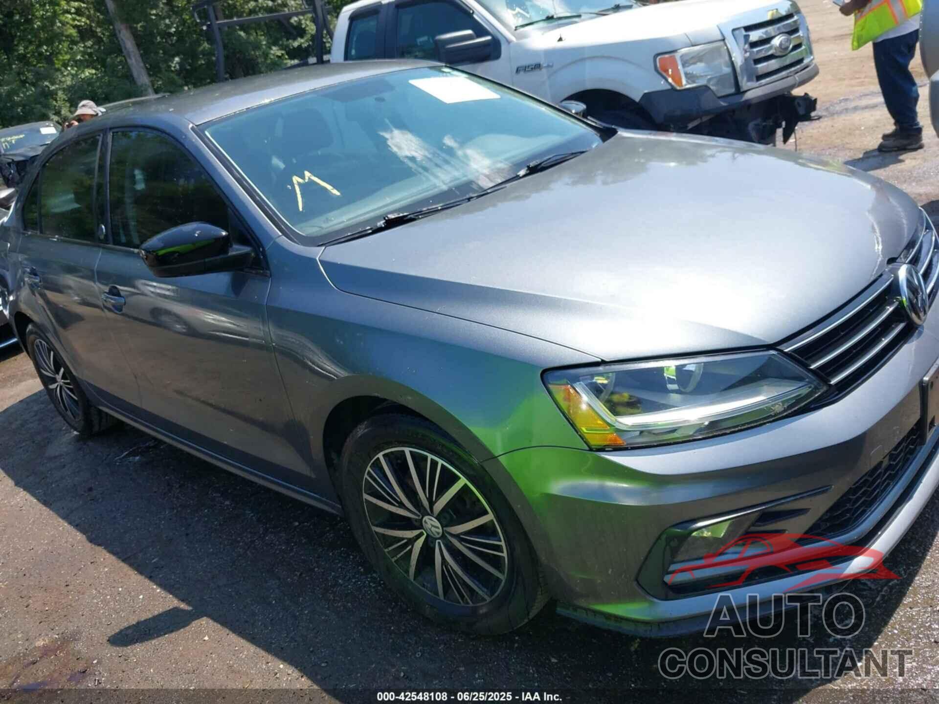 VOLKSWAGEN JETTA 2018 - 3VWDB7AJ1JM214647