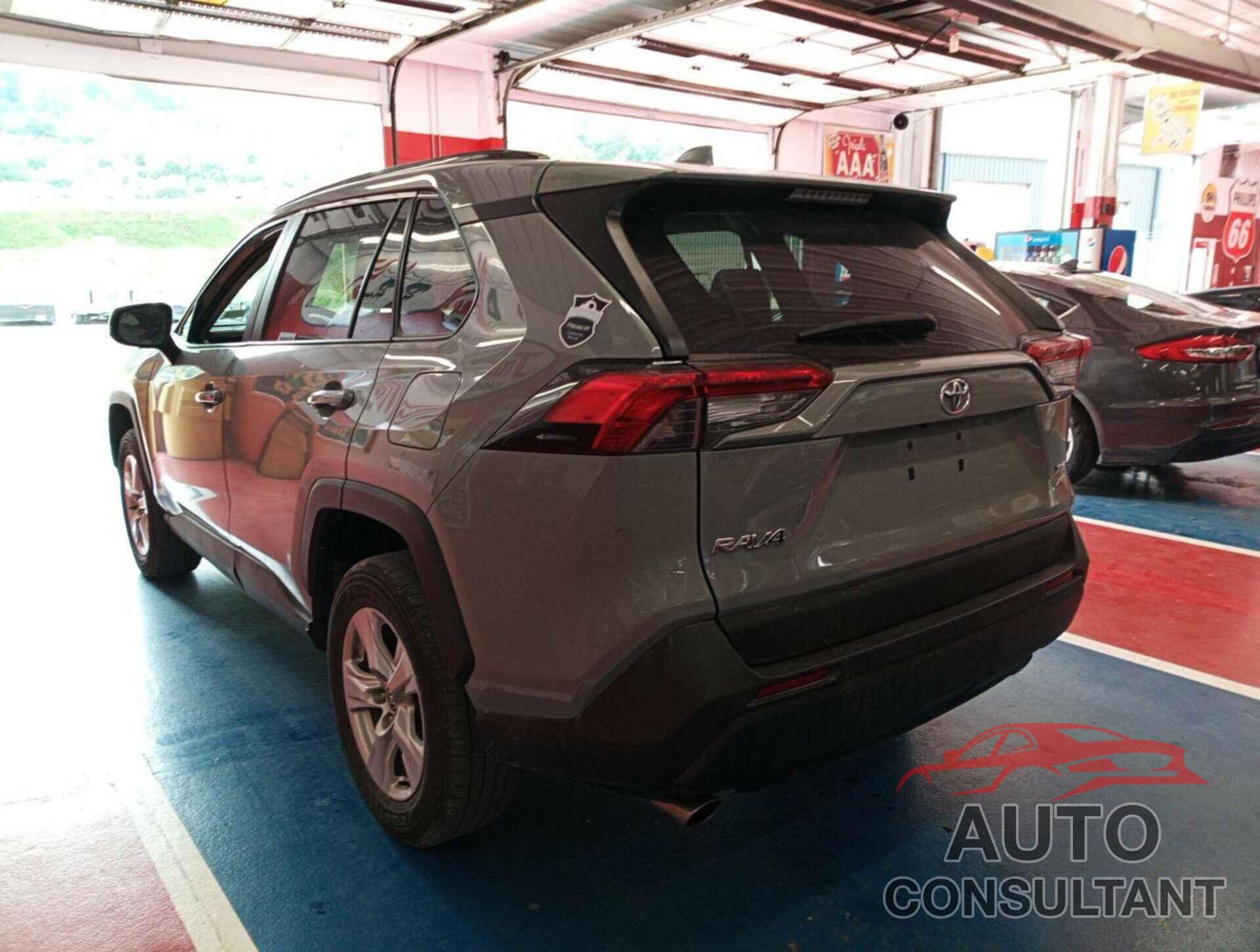 TOYOTA RAV4 2021 - 2T3P1RFV2MW225640