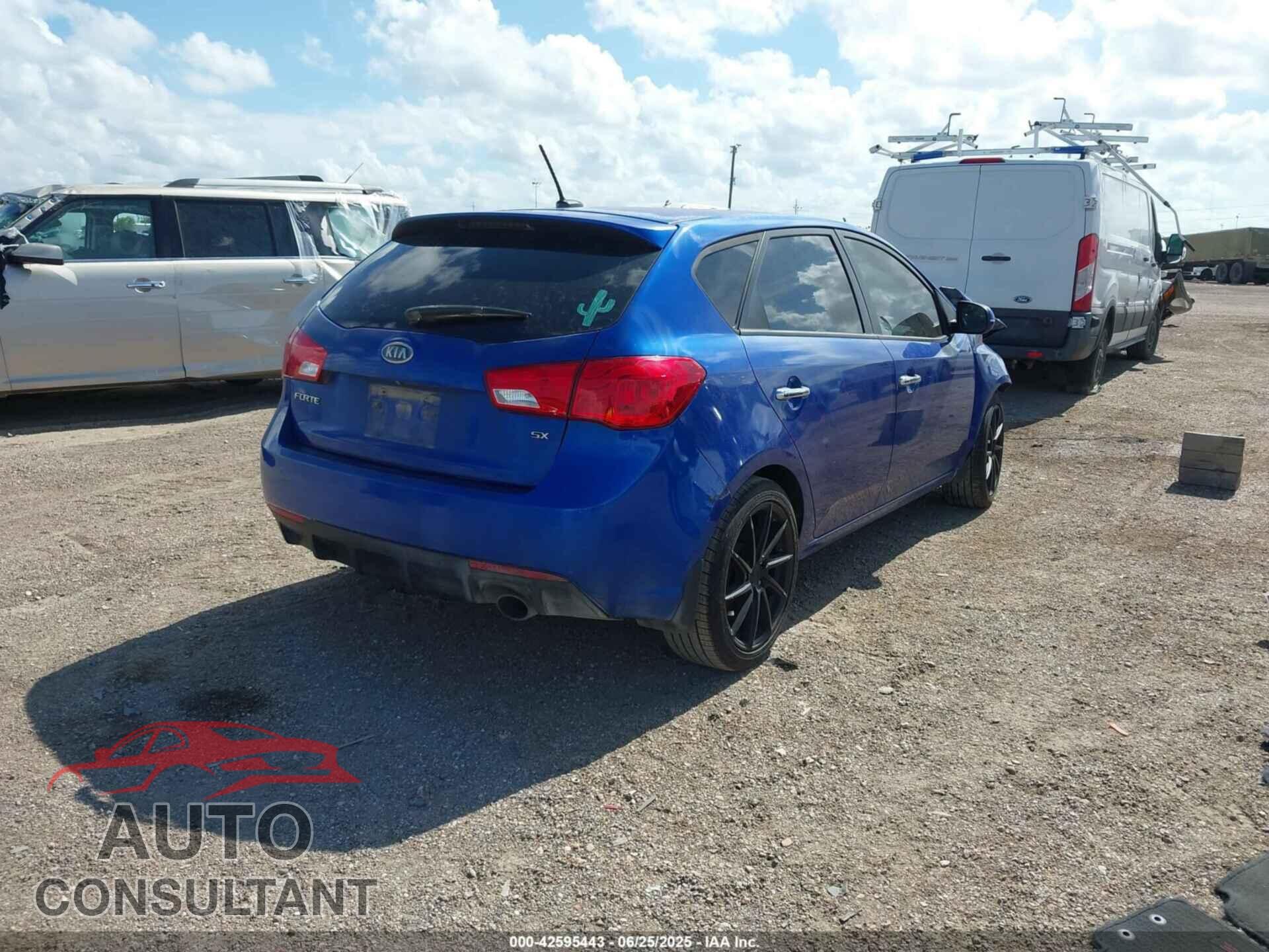 KIA FORTE 2012 - KNAFW5A39C5480185