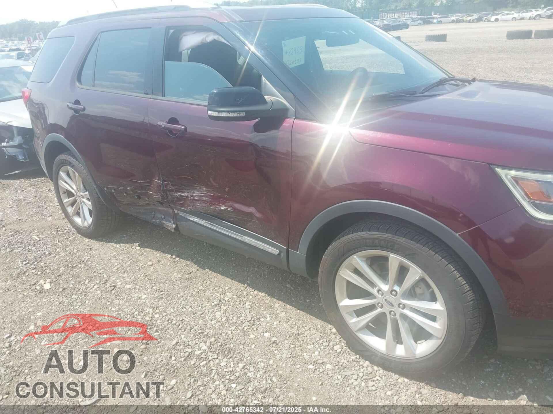 FORD EXPLORER 2018 - 1FM5K8D82JGB82903