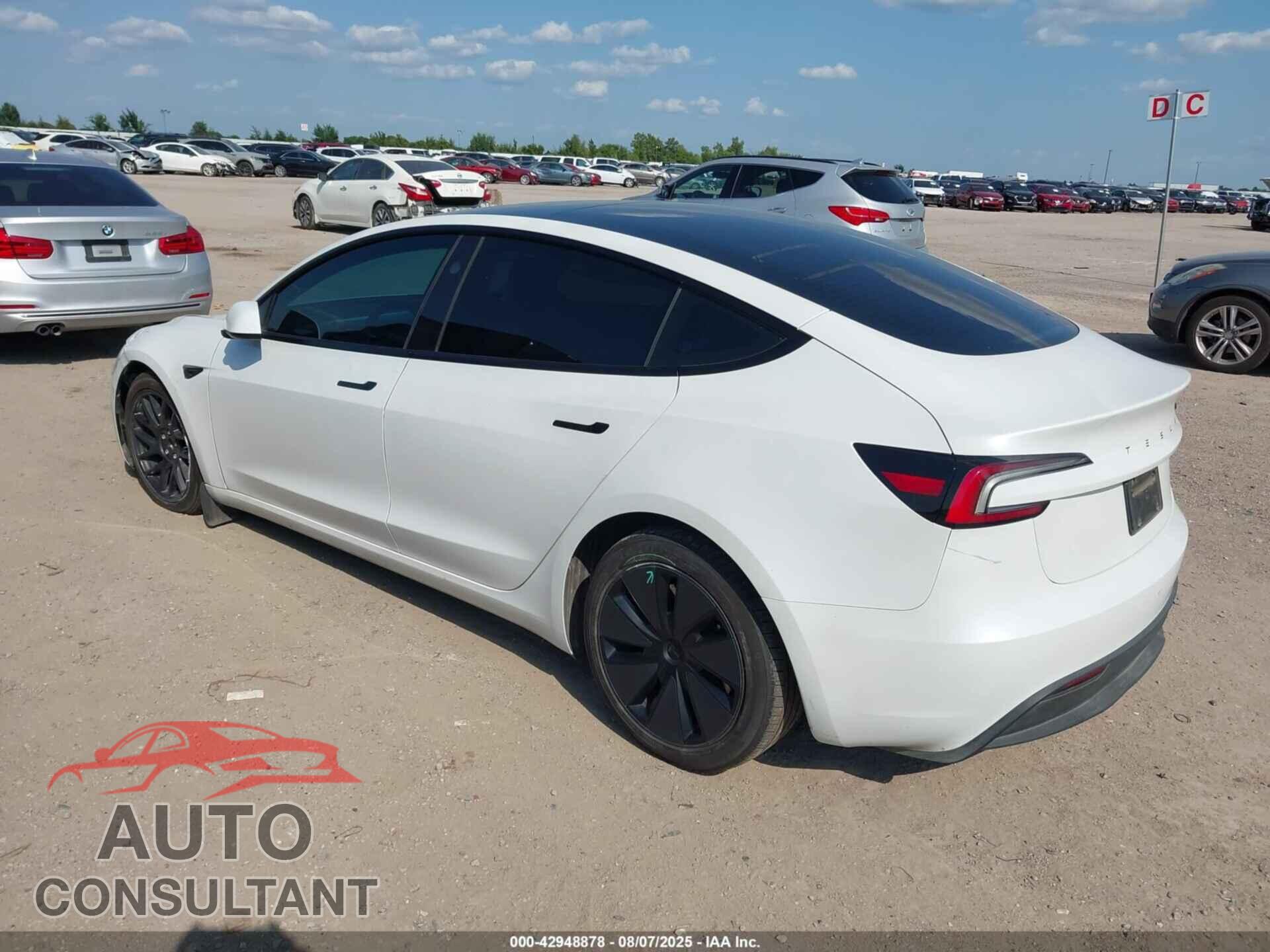 TESLA MODEL 3 2024 - 5YJ3E1EA6RF867228