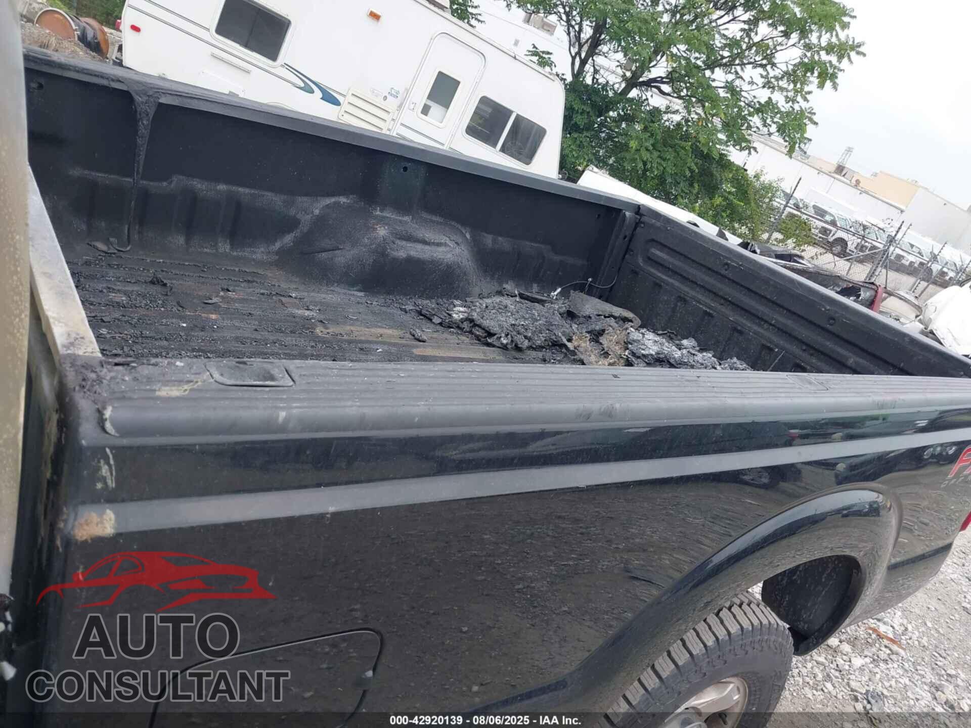 FORD F-250 2013 - 1FTBF2B68DEB21890