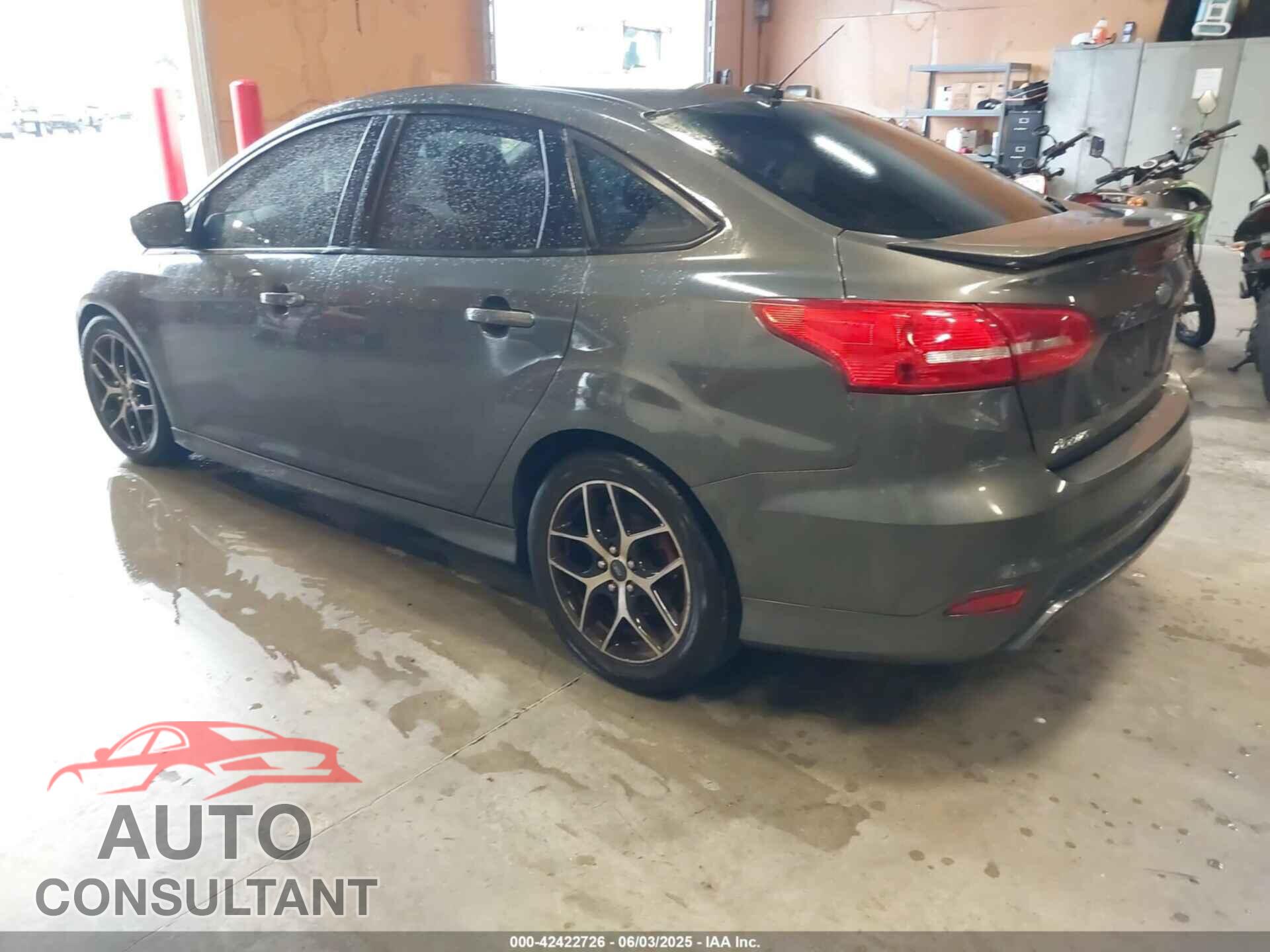 FORD FOCUS 2015 - 1FADP3F26FL279667