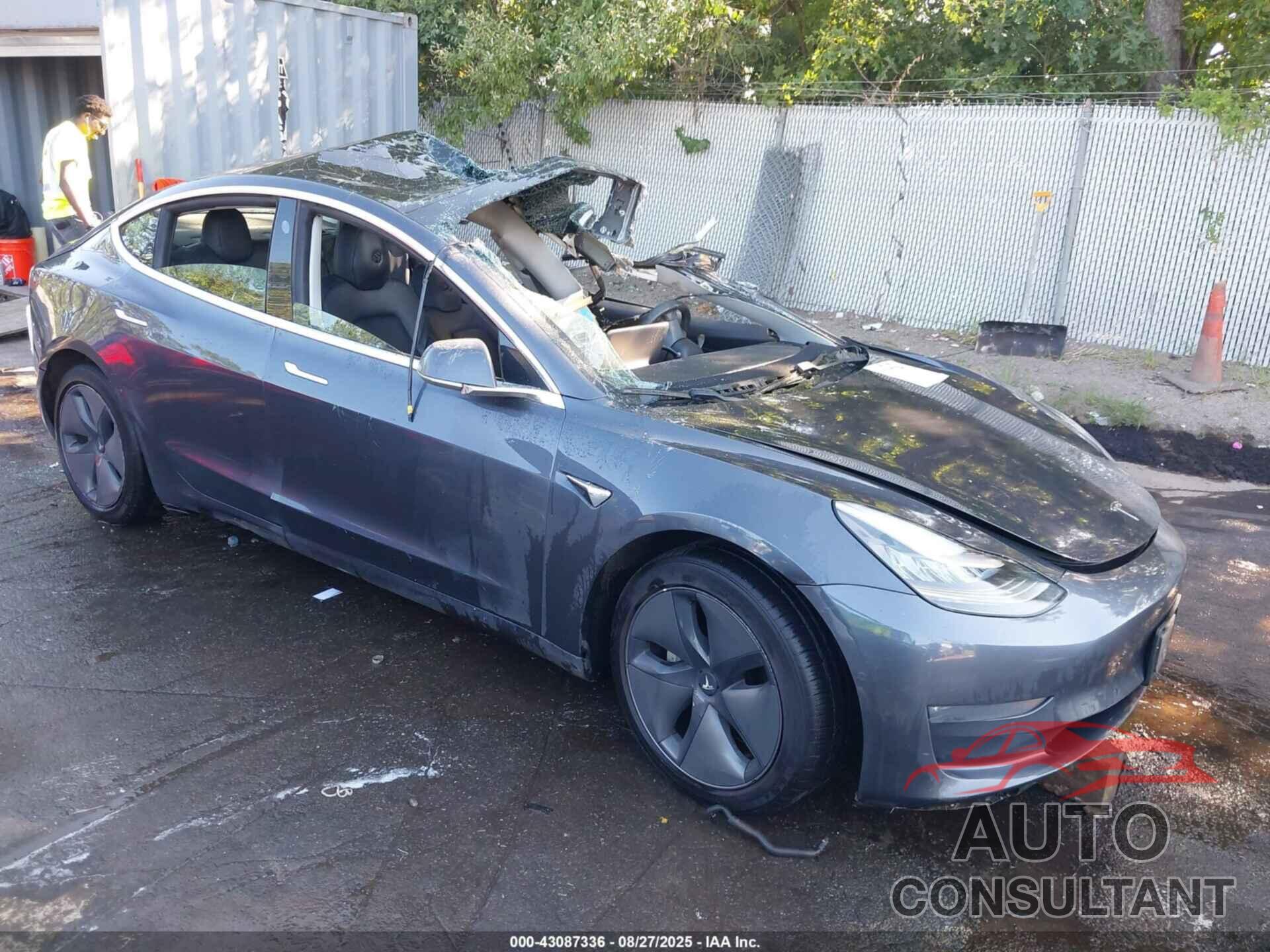 TESLA MODEL 3 2019 - 5YJ3E1EB2KF510370