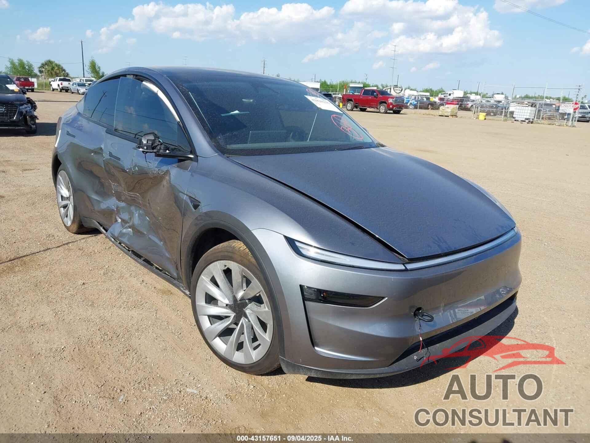 TESLA MODEL Y 2026 - 7SAYGDEE7TA405272