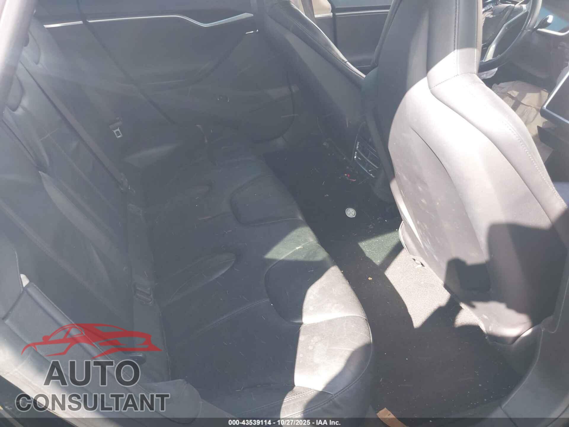 TESLA MODEL S 2013 - 5YJSA1AG0DFP08215
