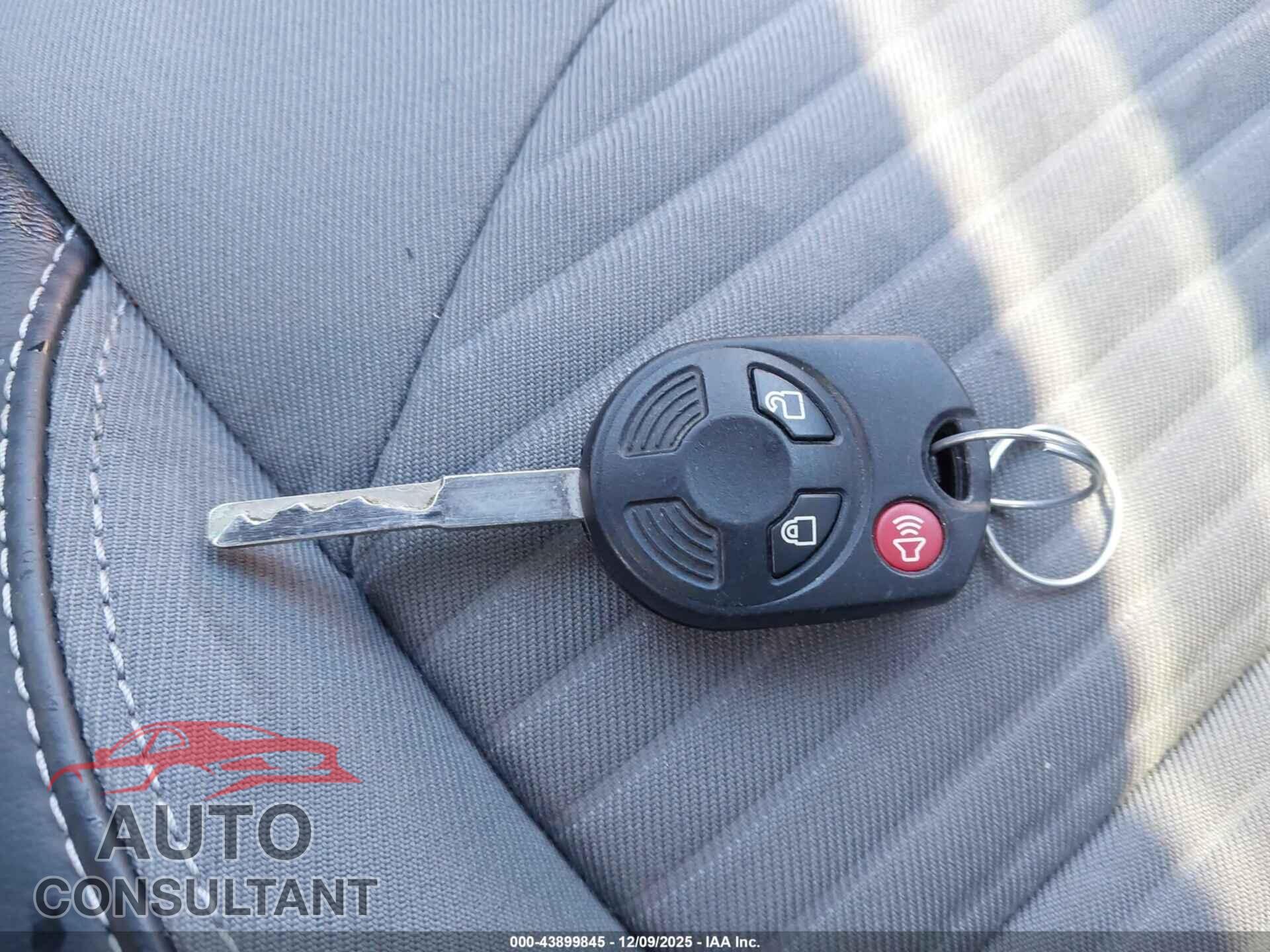 FORD ESCAPE 2017 - 1FMCU0G96HUD49976