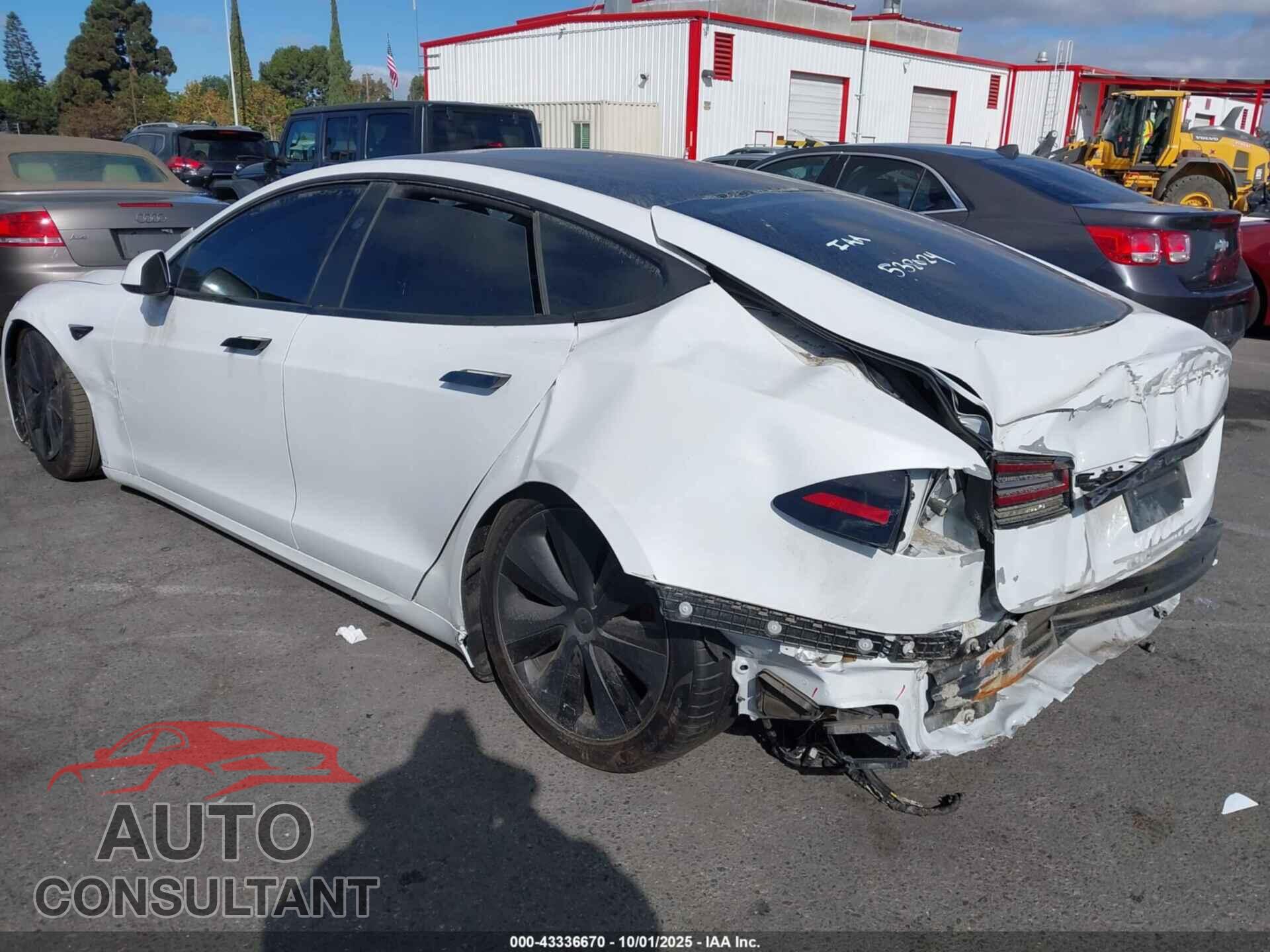 TESLA MODEL S 2024 - 5YJSA1E67RF538024