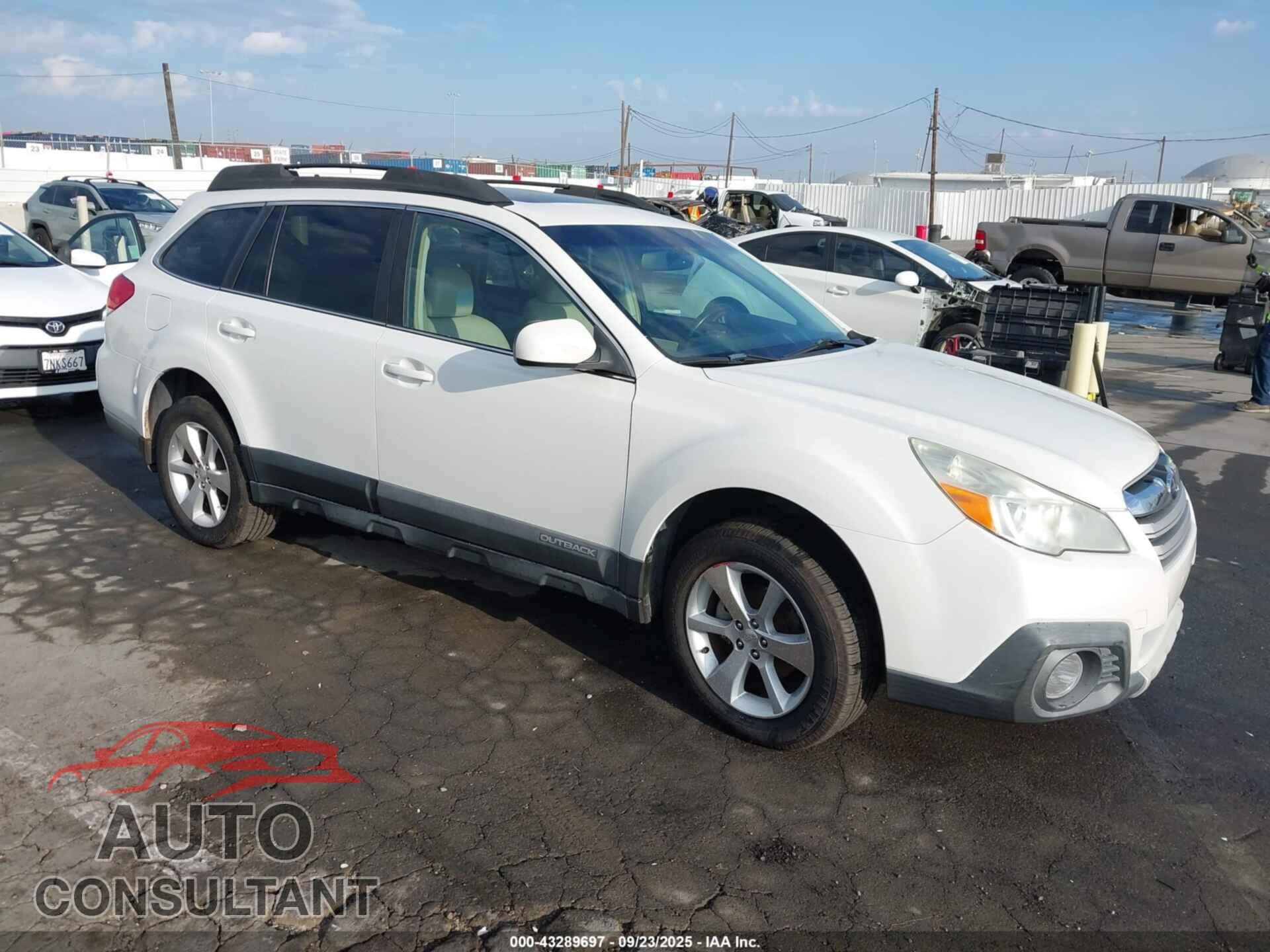 SUBARU OUTBACK 2013 - 4S4BRBLC4D3295443