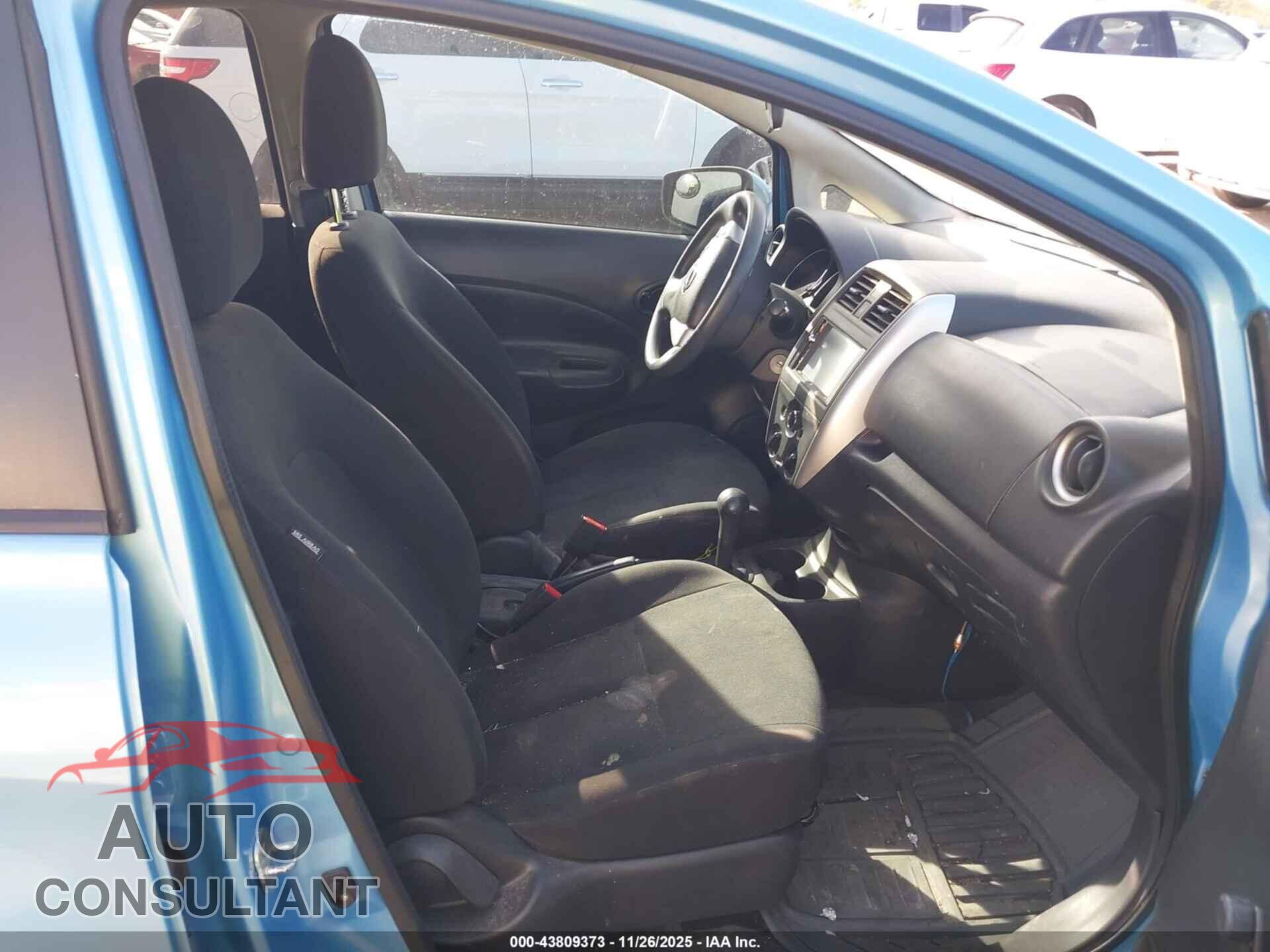 NISSAN VERSA NOTE 2015 - 3N1CE2CP7FL357547