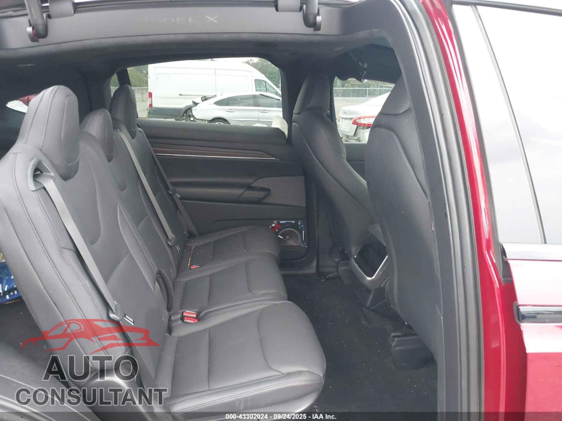 TESLA MODEL X 2024 - 7SAXCDE51RF455524