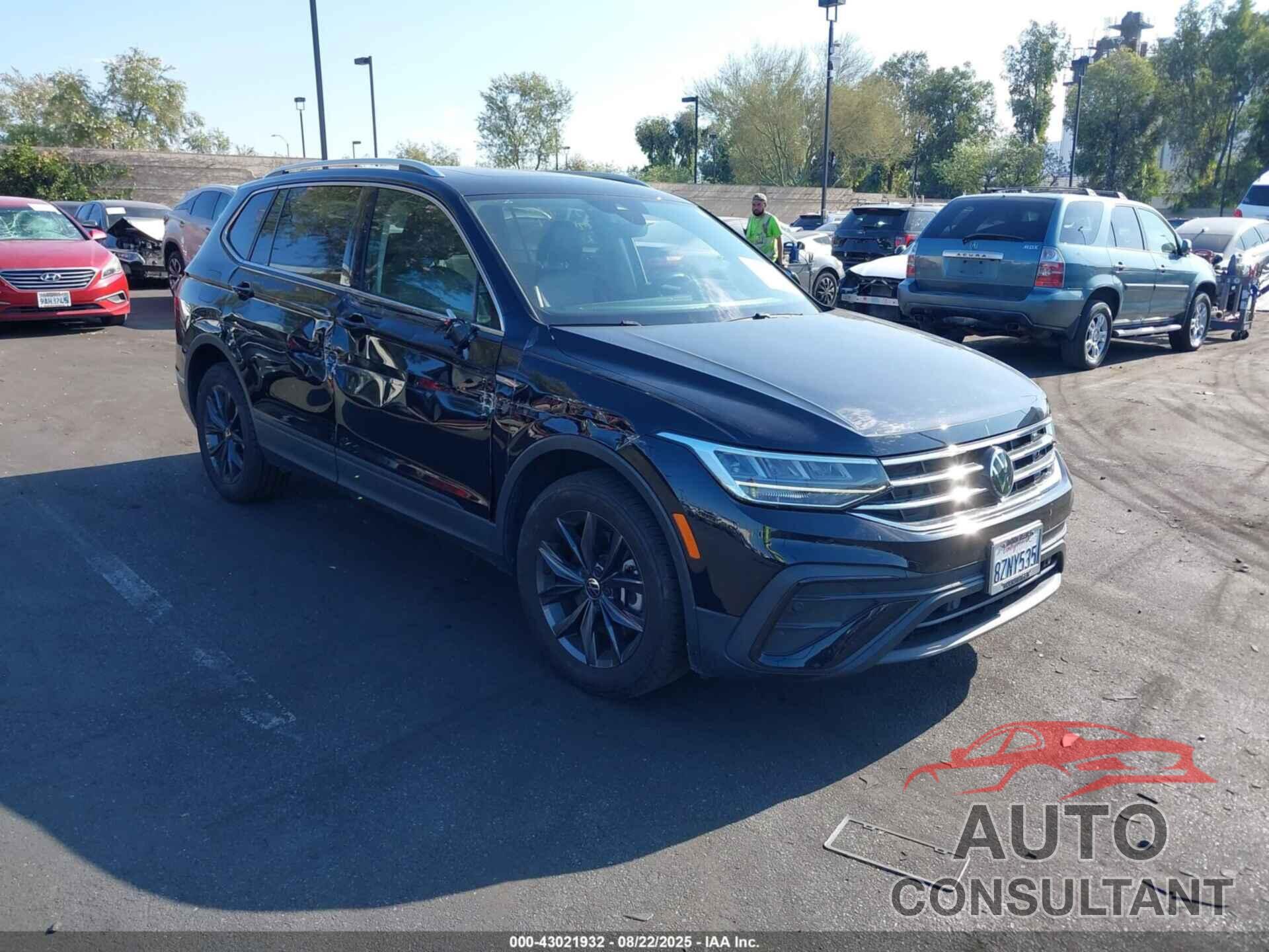 VOLKSWAGEN TIGUAN 2022 - 3VV3B7AX6NM016530