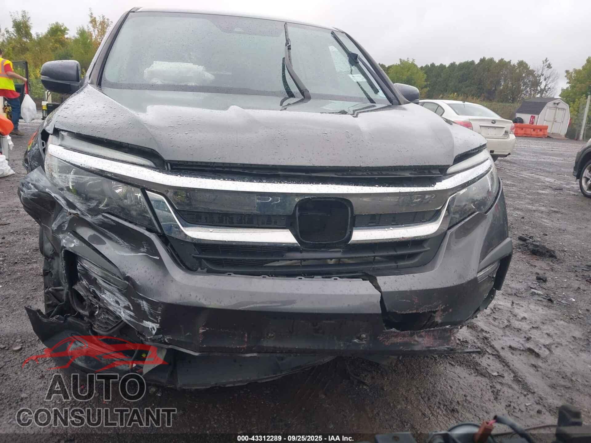 HONDA PILOT 2020 - 5FNYF6H33LB067149