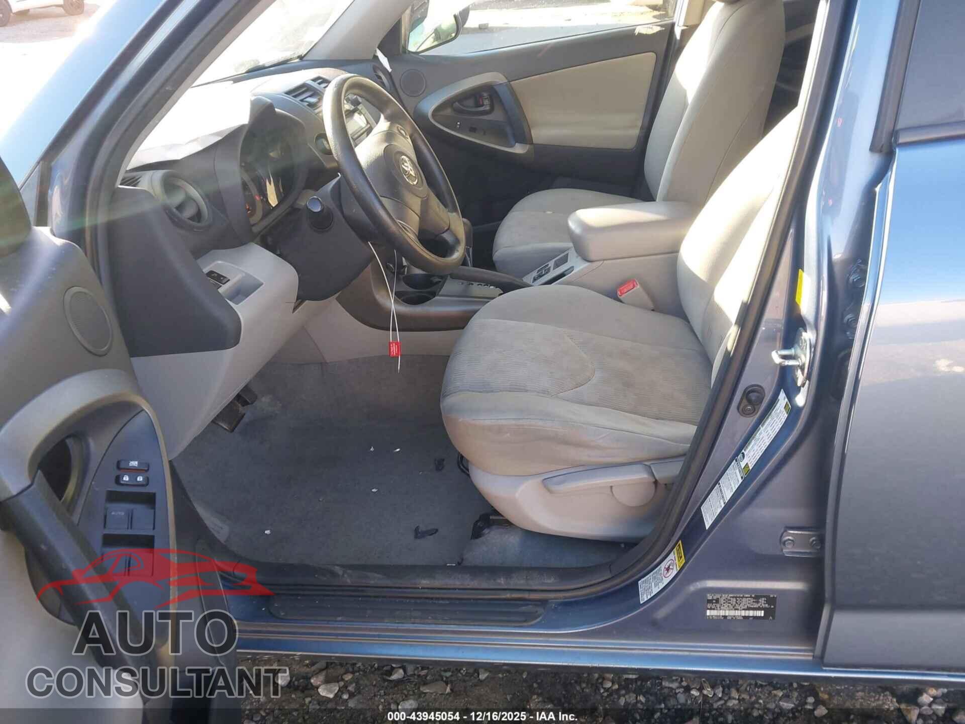 TOYOTA RAV4 2011 - 2T3BF4DV8BW083728