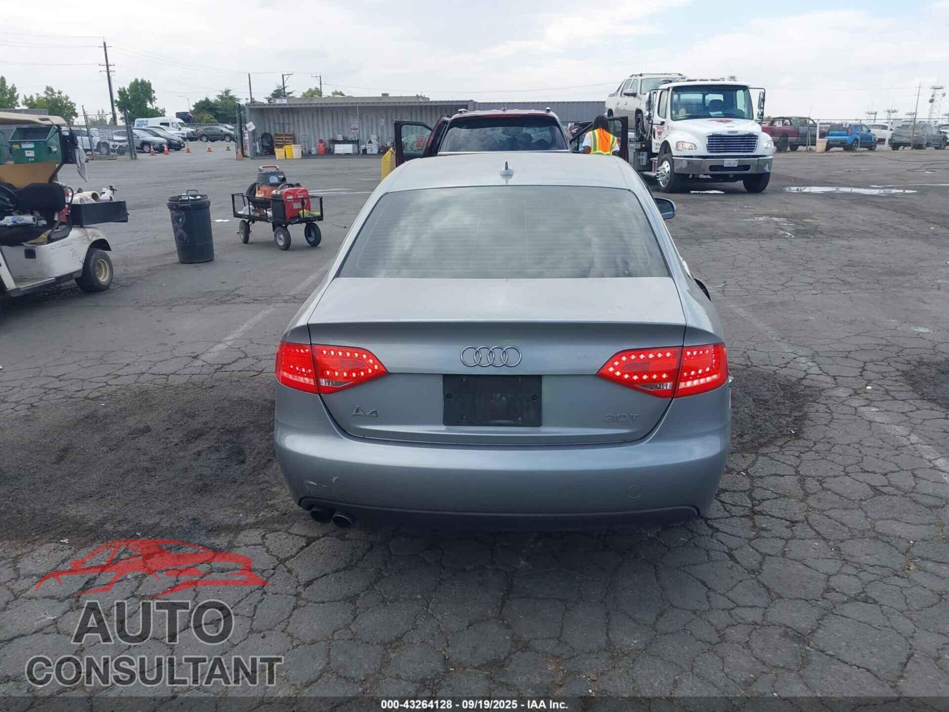 AUDI A4 2010 - WAUEFAFL7AN032148