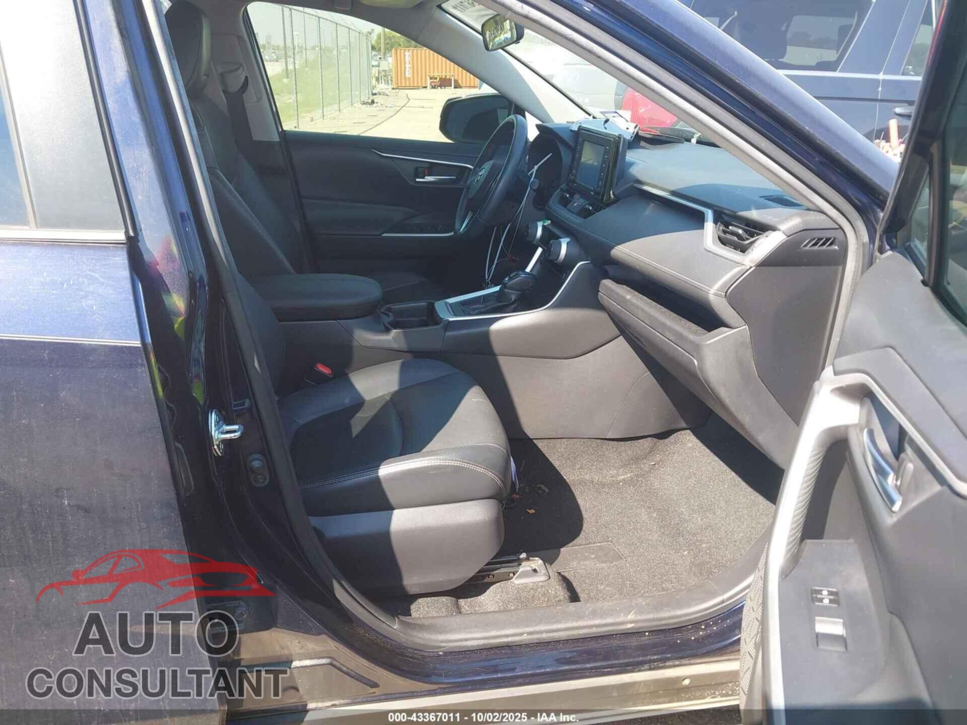TOYOTA RAV4 2020 - JTMC1RFV9LD053679
