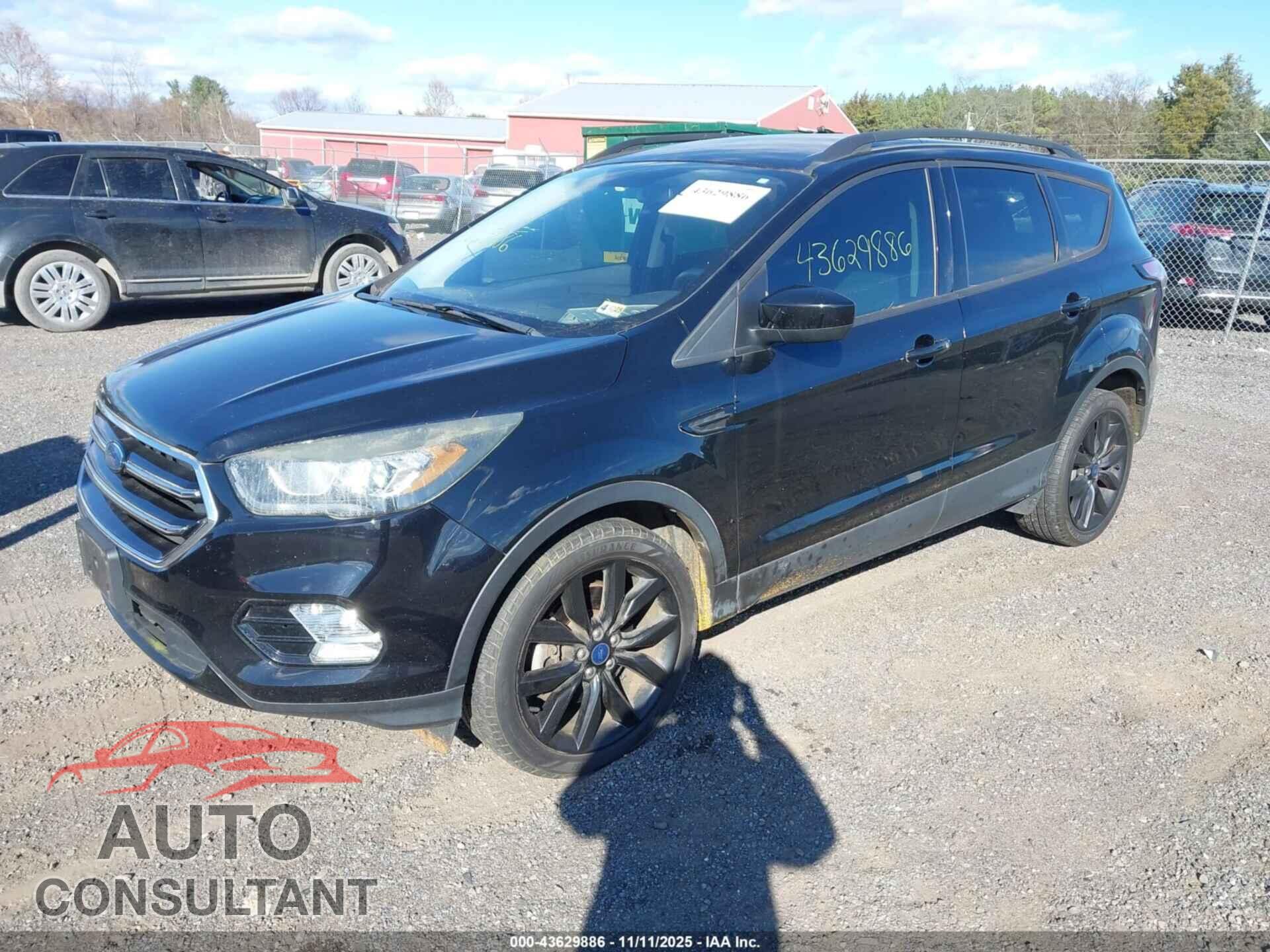 FORD ESCAPE 2017 - 1FMCU9GD4HUC73859