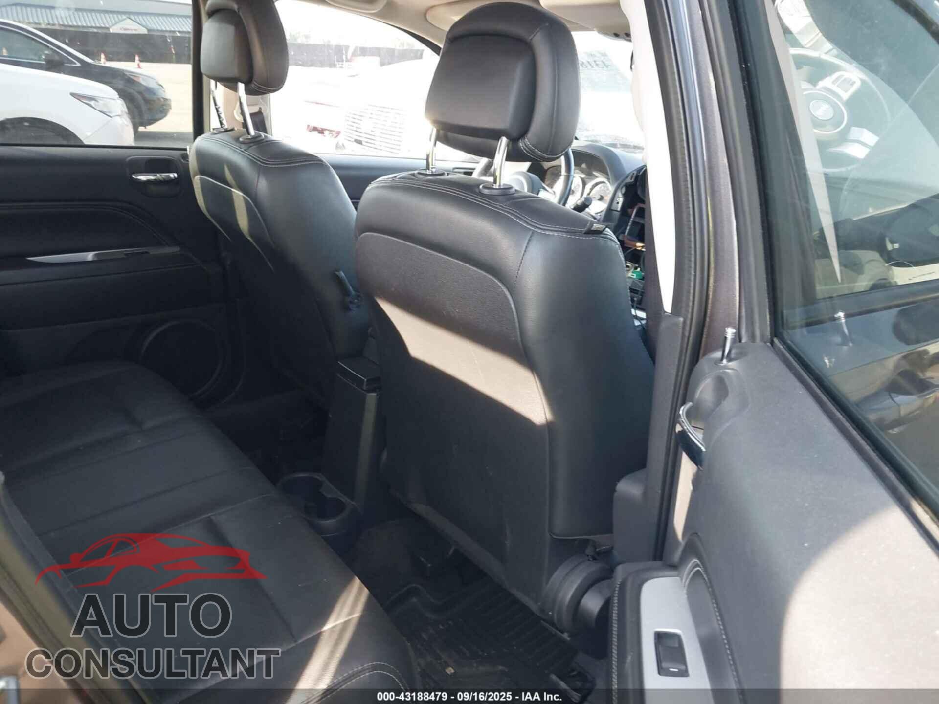 JEEP COMPASS 2017 - 1C4NJCEBXHD198945