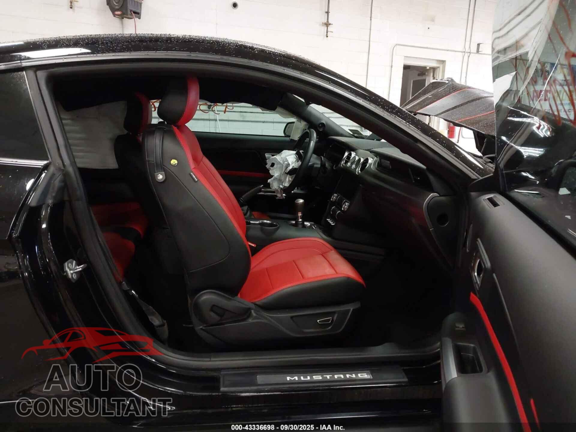 FORD MUSTANG 2018 - 1FA6P8CF7J5120148