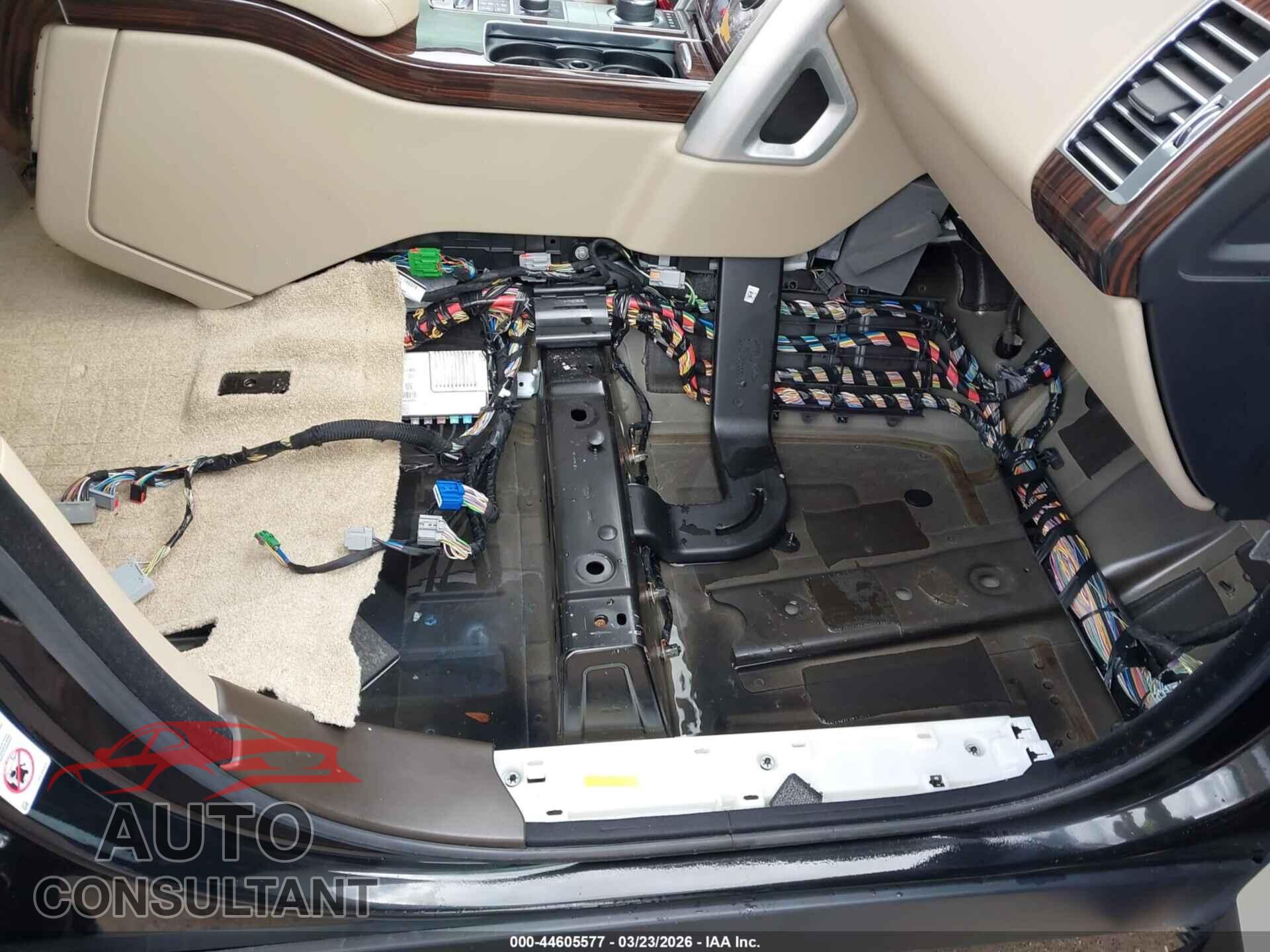 LAND ROVER RANGE ROVER 2017 - SALGS2FV3HA352902