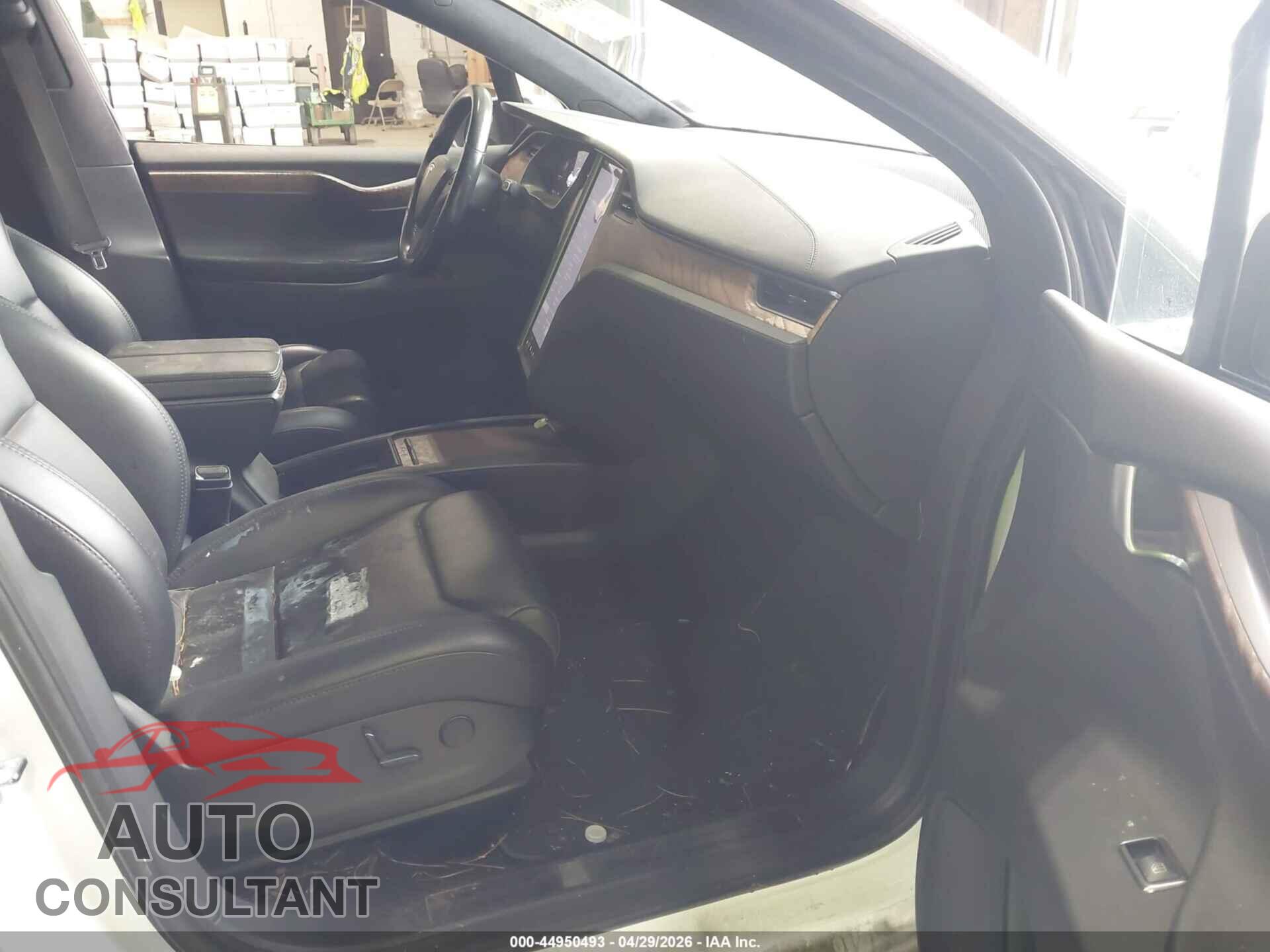 TESLA MODEL X 2018 - 5YJXCBE21JF137561
