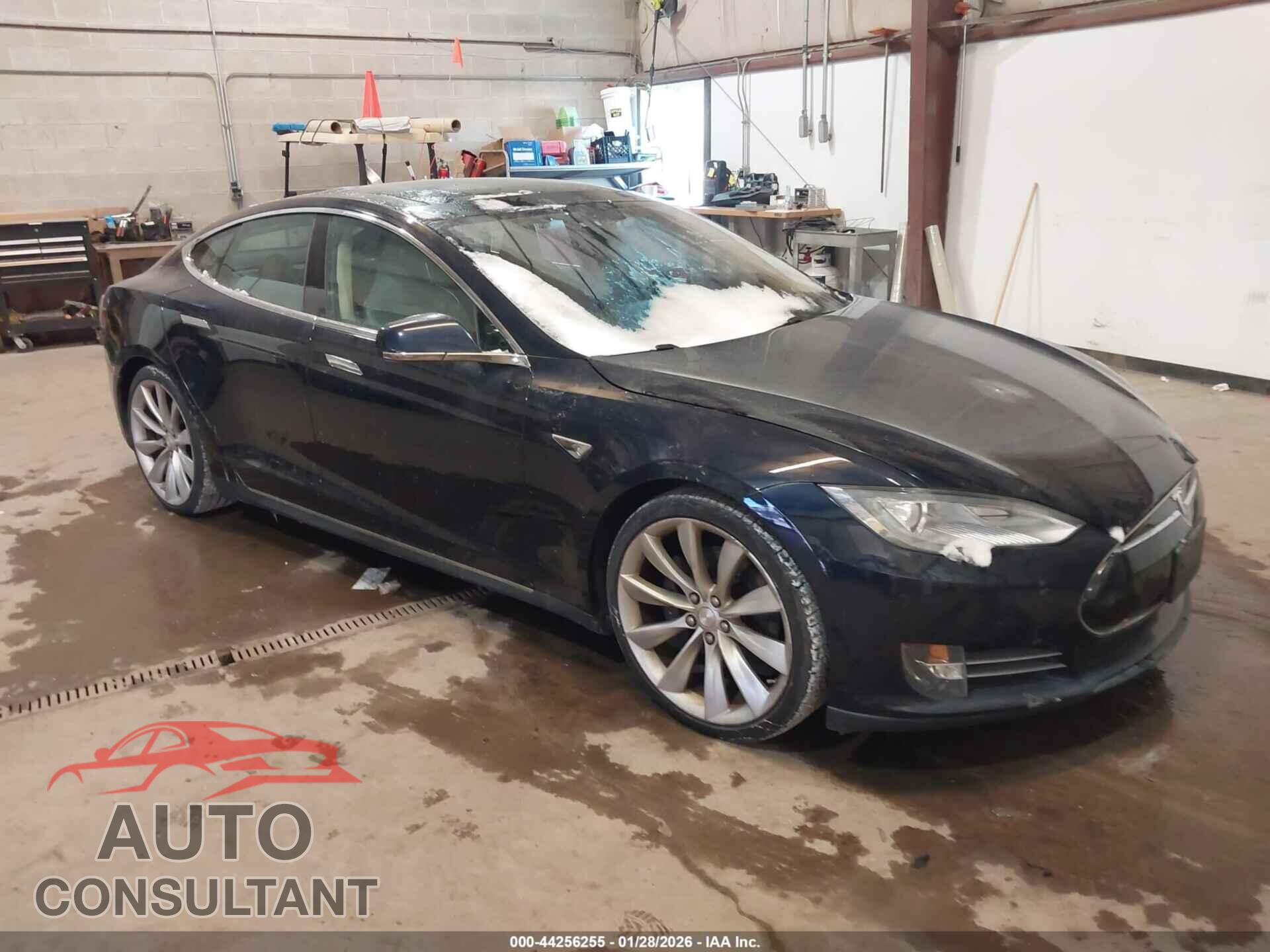 TESLA MODEL S 2013 - 5YJSA1CN2DFP04064