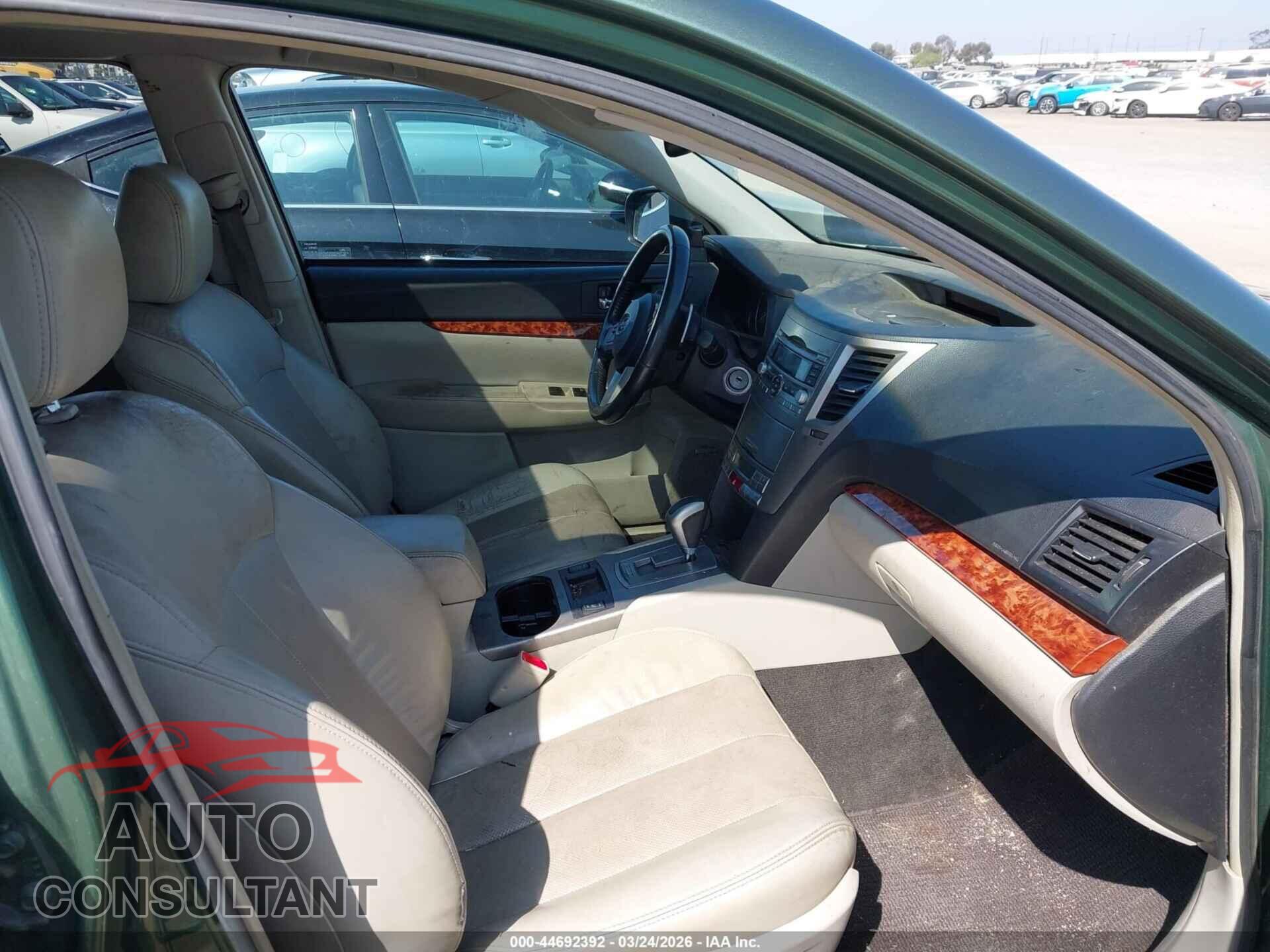SUBARU OUTBACK 2011 - 4S4BRBKC7B3418084