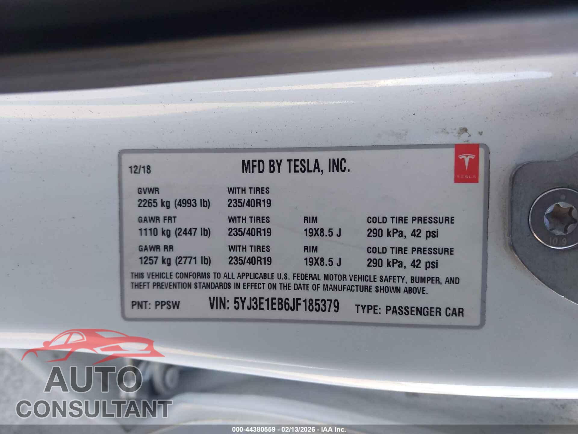 TESLA MODEL 3 2018 - 5YJ3E1EB6JF185379