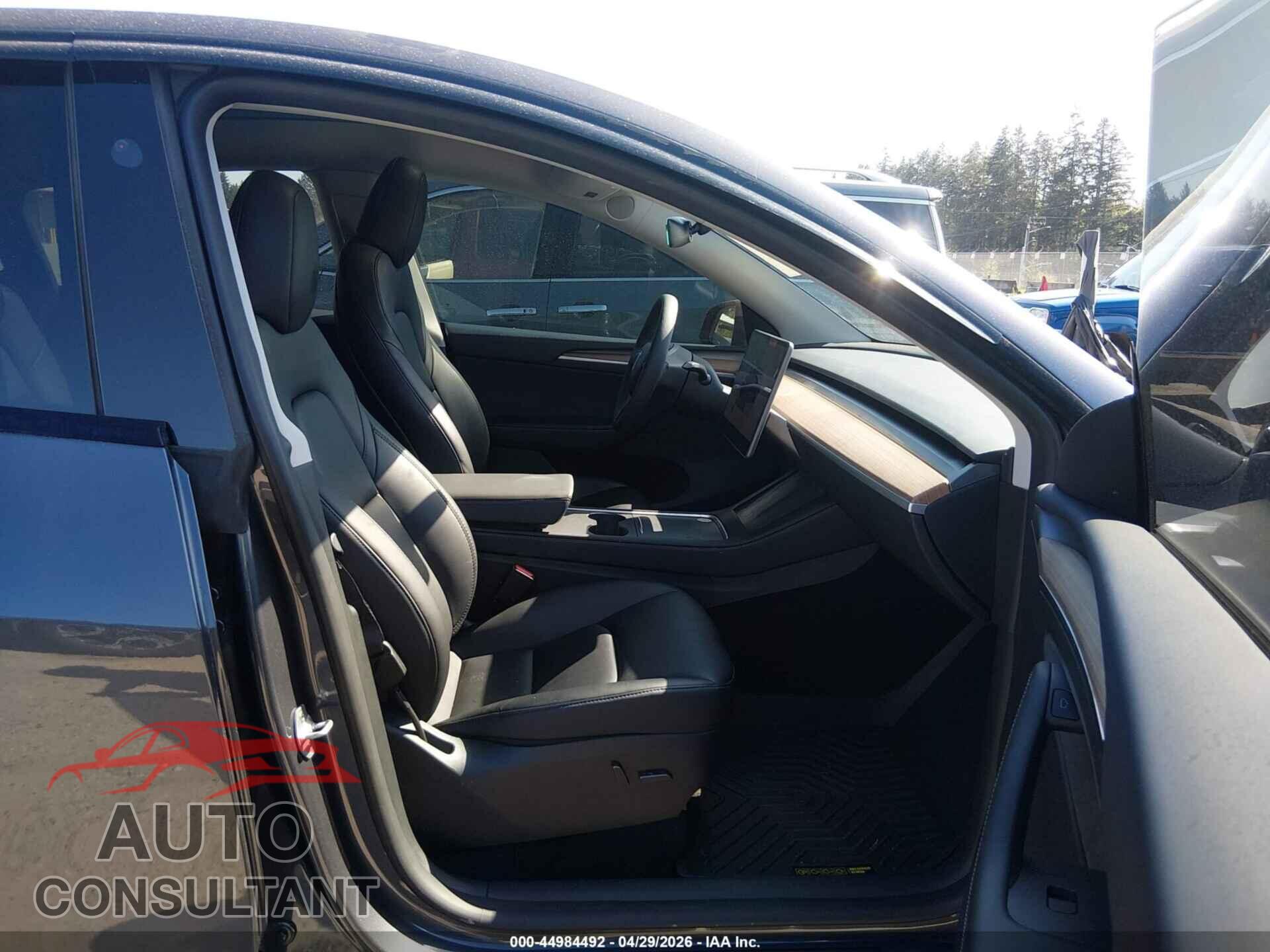 TESLA MODEL Y 2023 - 7SAYGDEE3PF935814