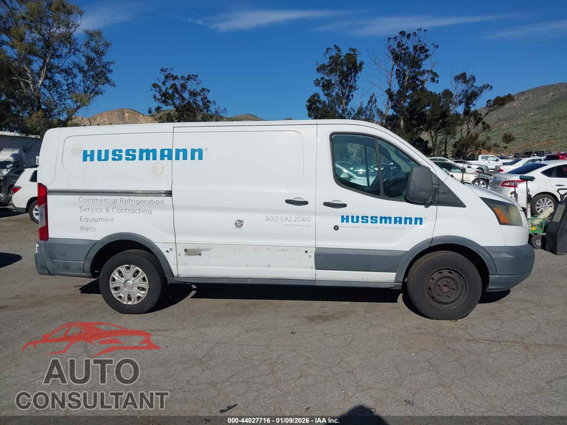 FORD TRANSIT-250 2015 - 1FTNR1YM6FKB09357