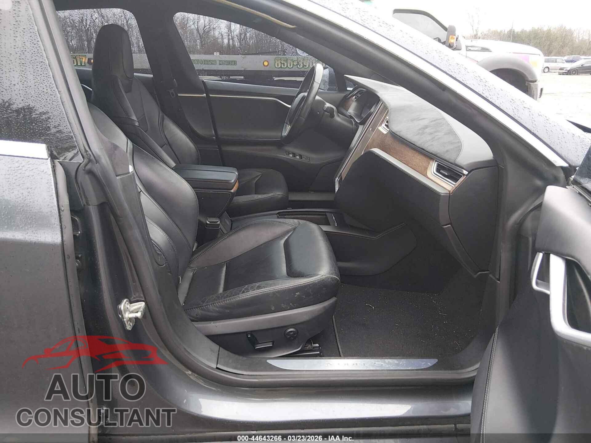 TESLA MODEL S 2016 - 5YJSA1E2XGF167869