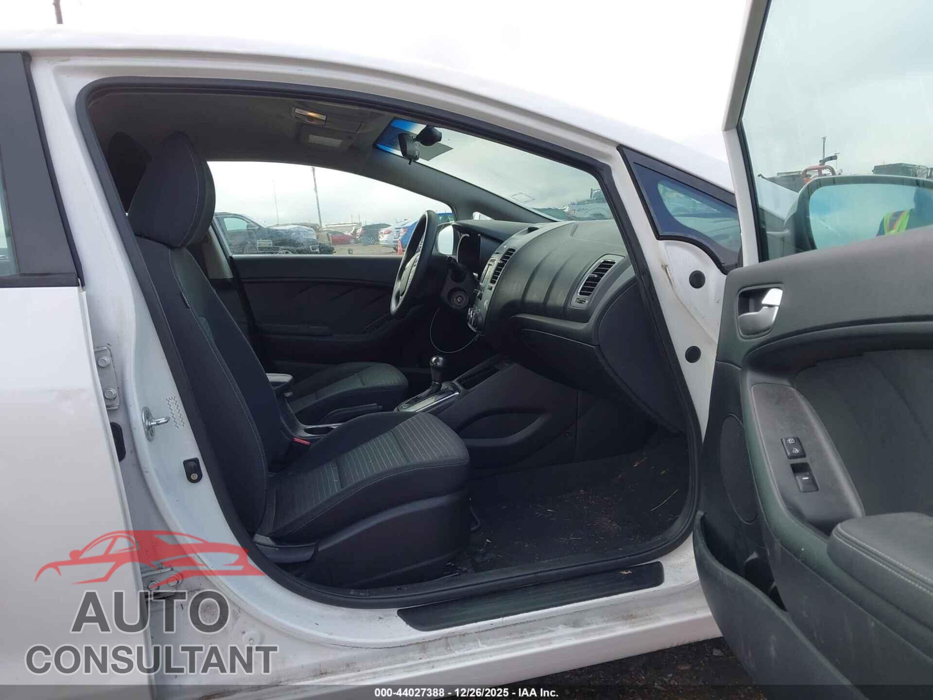 KIA FORTE 2017 - 3KPFL4A72HE057789