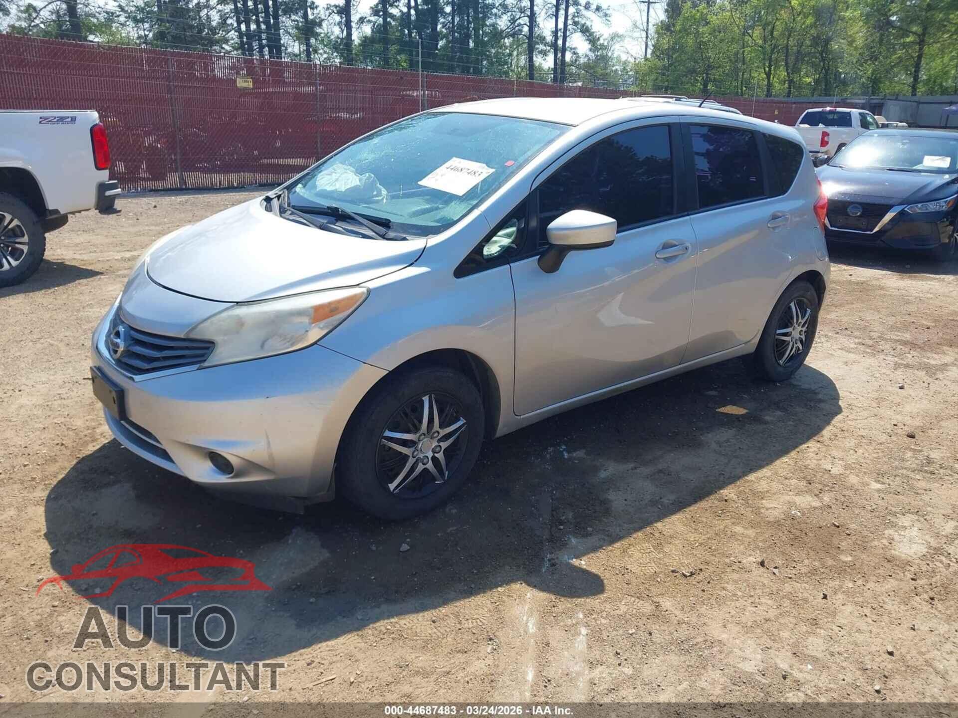 NISSAN VERSA NOTE 2015 - 3N1CE2CP2FL371016