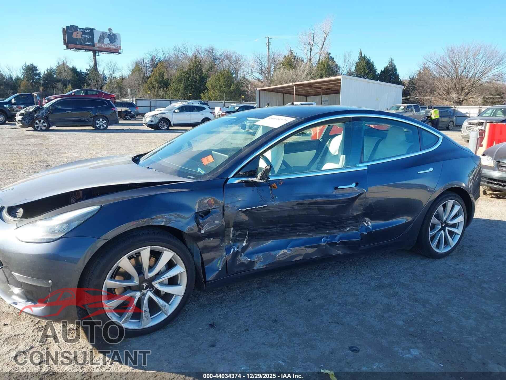 TESLA MODEL 3 2019 - 5YJ3E1EA8KF345450