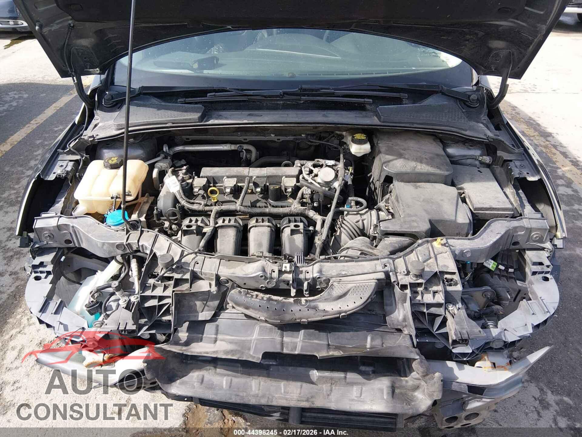 FORD FOCUS 2017 - 1FADP3J26HL288153