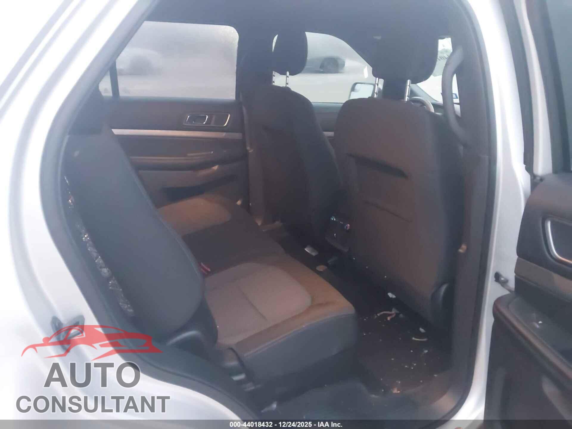 FORD EXPLORER 2018 - 1FM5K7D81JGB87939