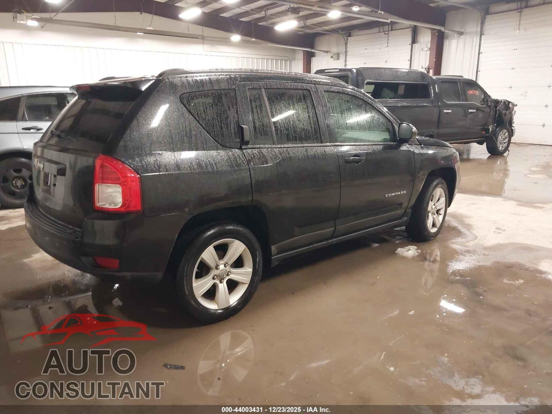 JEEP COMPASS 2011 - 1J4NT1FA4BD138780