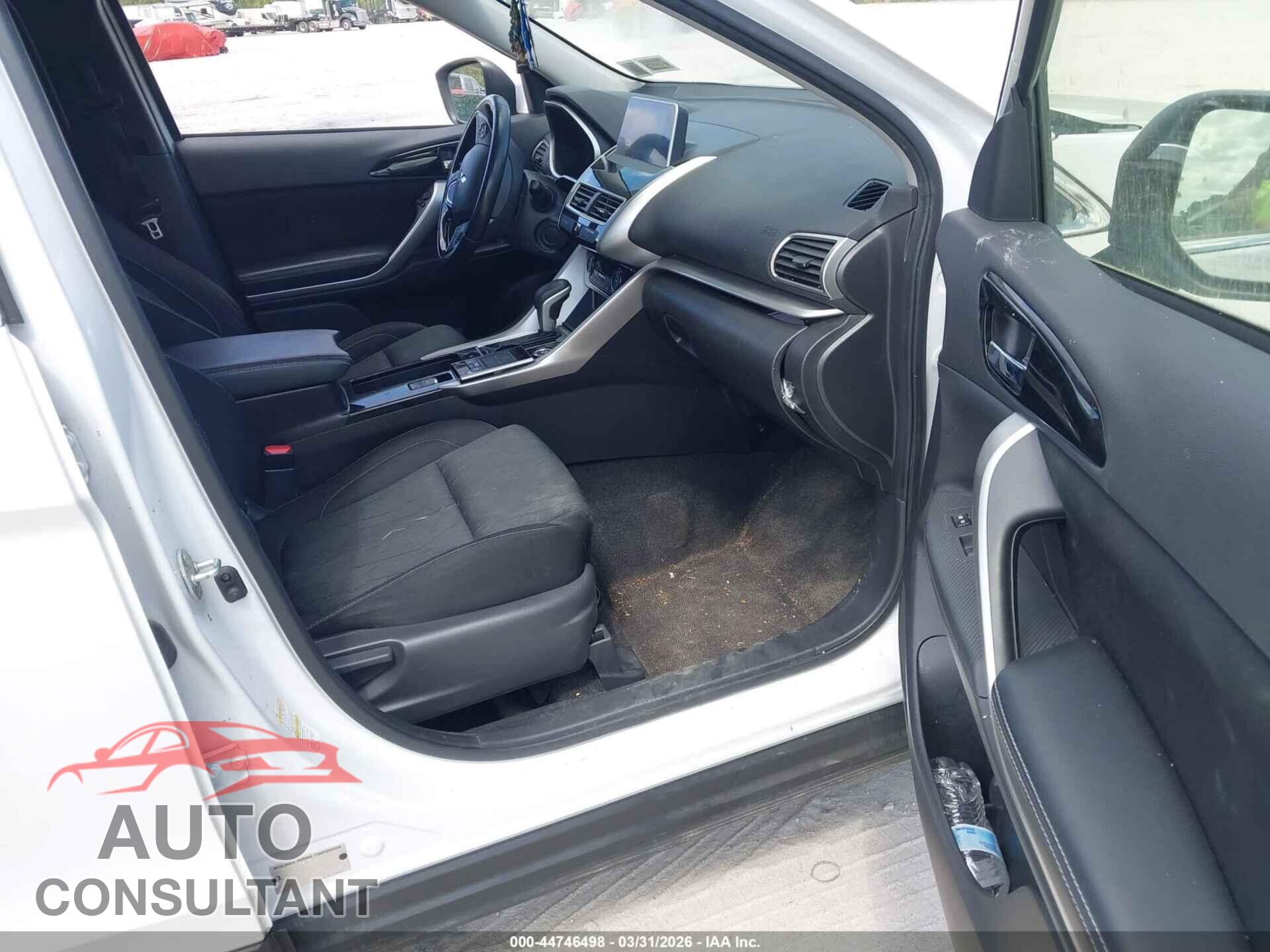 MITSUBISHI ECLIPSE CROSS 2020 - JA4AT5AA8LZ002279
