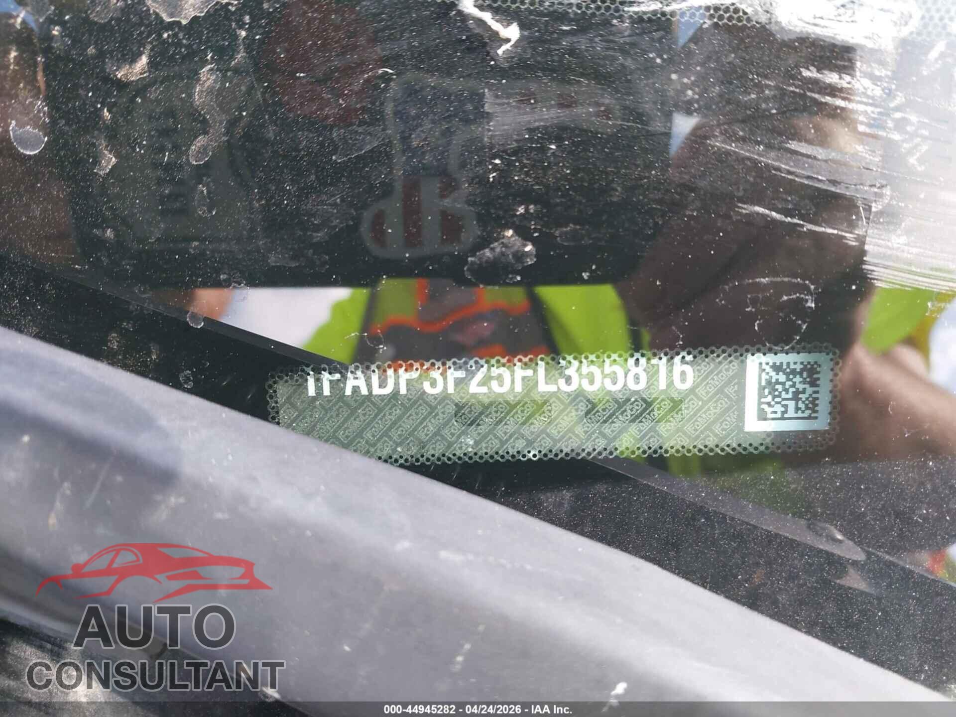 FORD FOCUS 2015 - 1FADP3F25FL355816